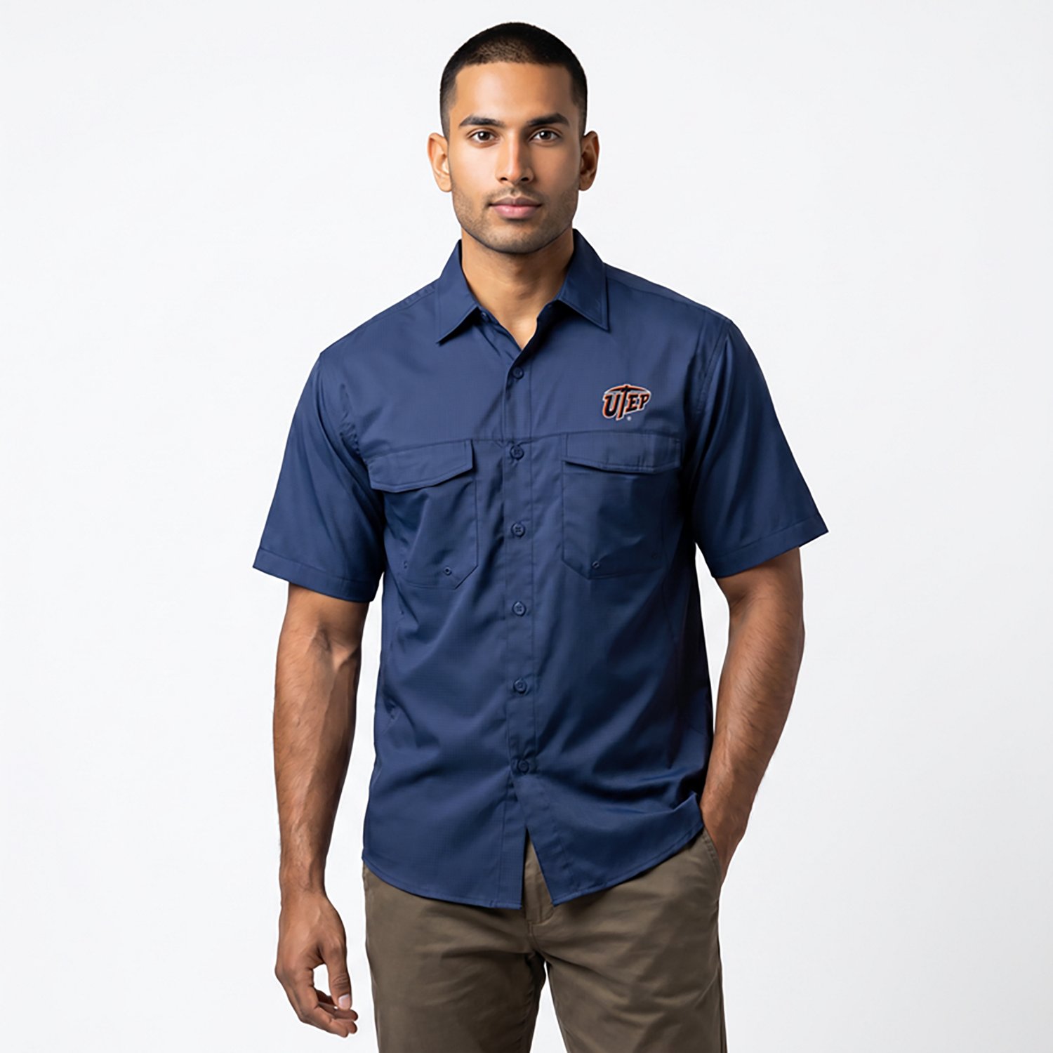 Antigua Men's University of Texas at El Paso Game Day Woven Fishing Shirt