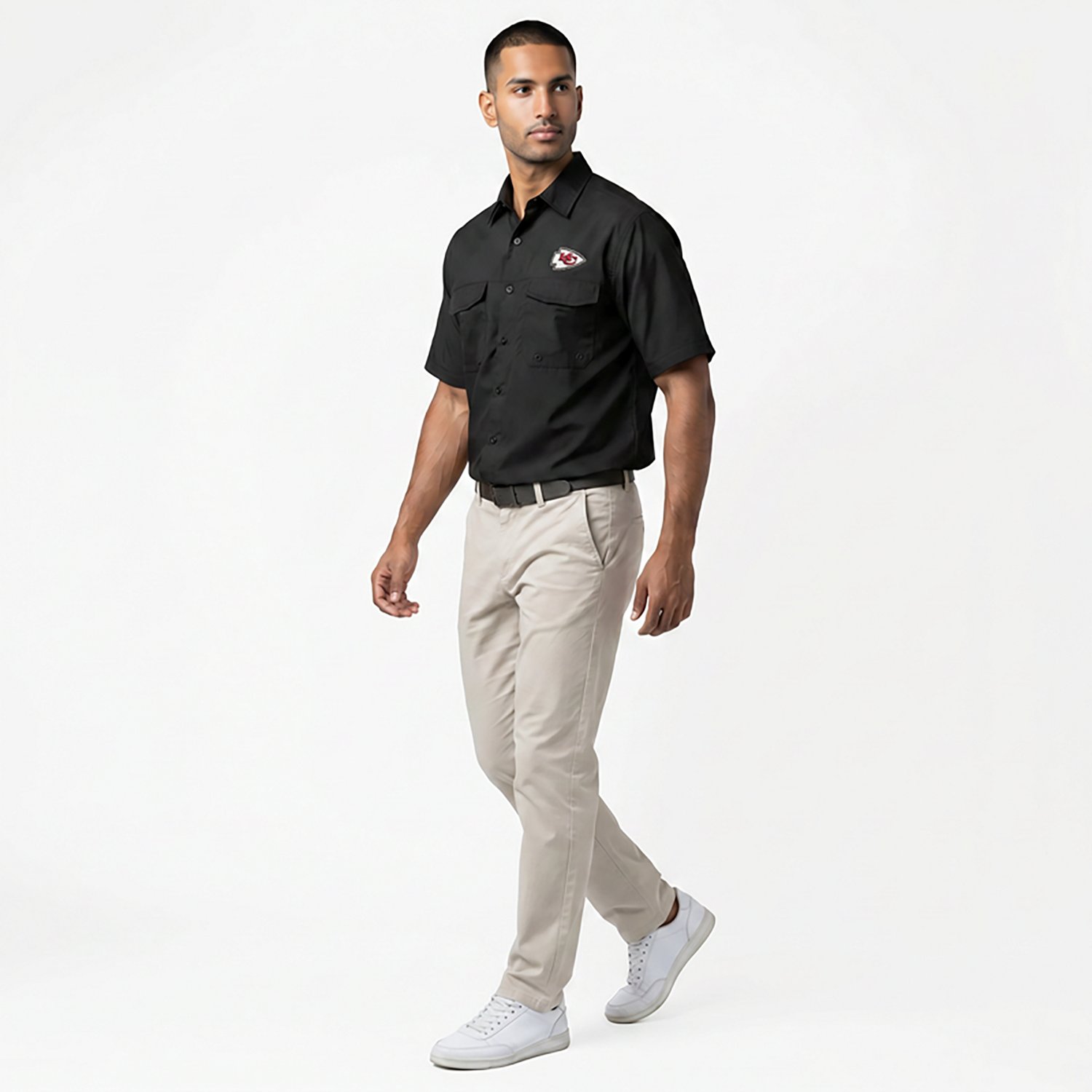 Antigua Men's Kansas City Chiefs Game Day Woven Fishing Shirt