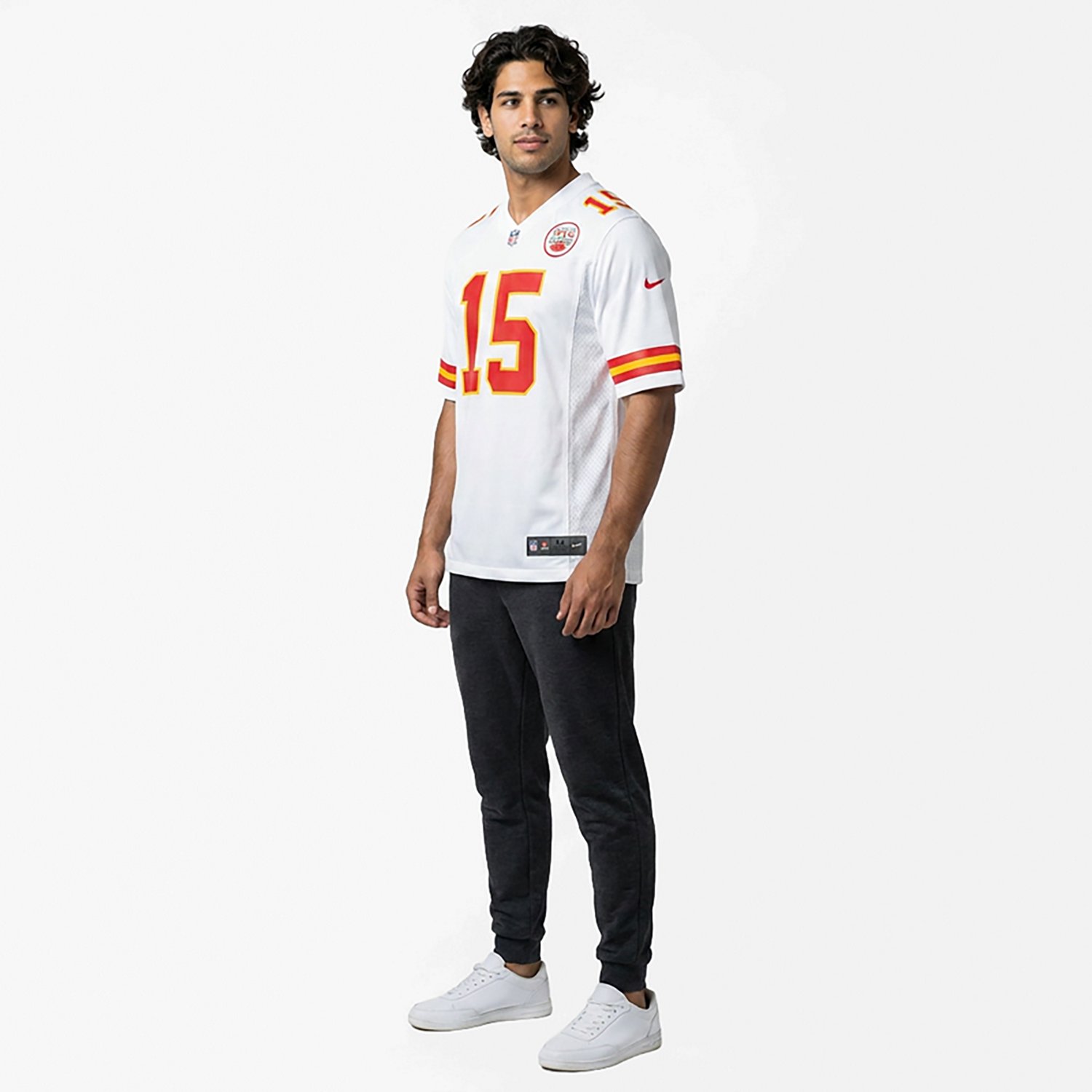 Nike Men's Kansas City Chiefs Patrick Mahomes II Game Jersey - view number 3