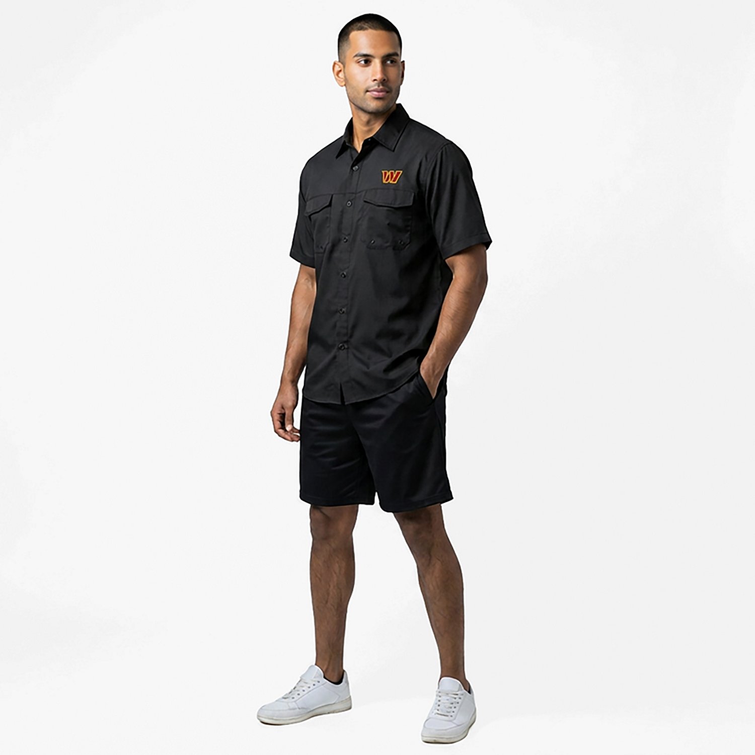 Antigua Men's Washington Commanders Game Day Woven Shirt - view number 3