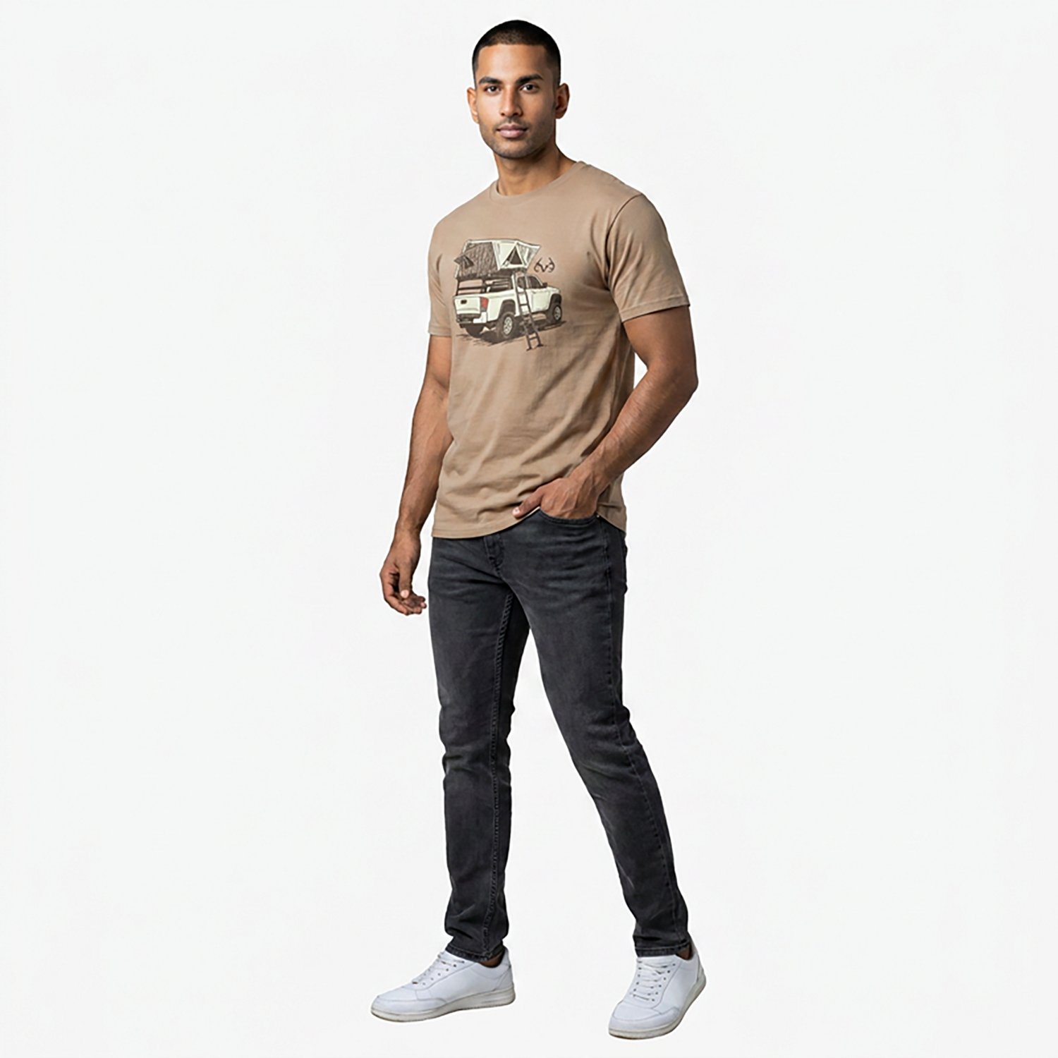 Realtree Men's Truck Camper Short Sleeve T-shirt