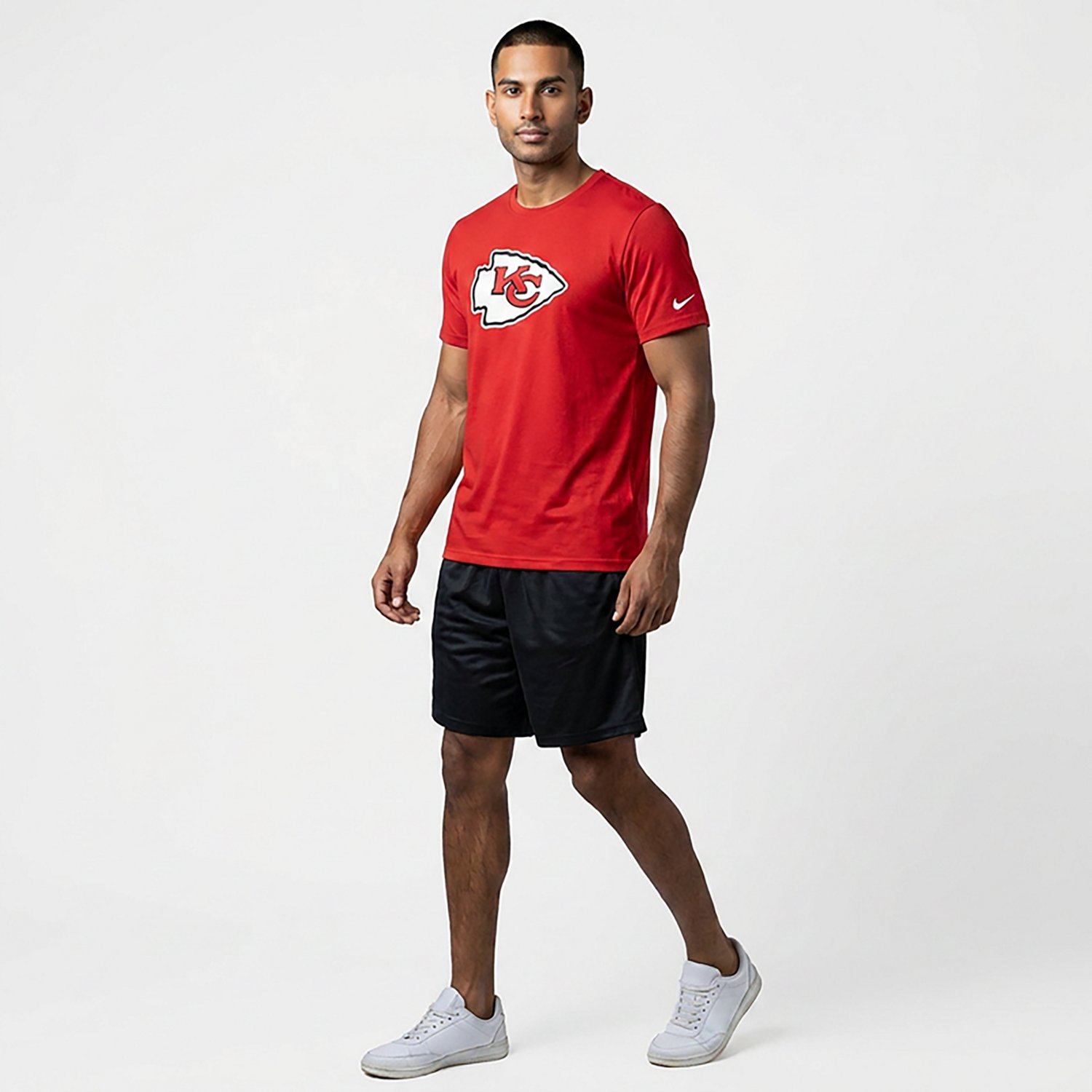 Nike Men's Chiefs Legend Logo T-shirt - view number 3