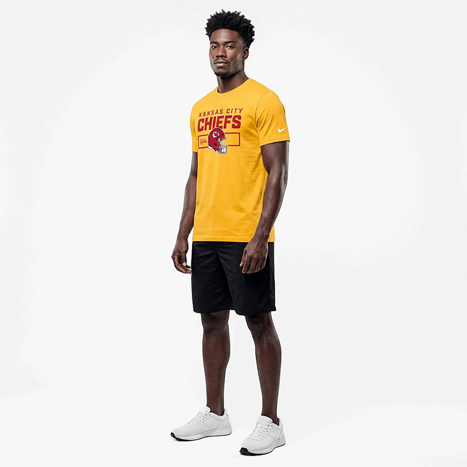 Nike Men's Chiefs Helmet Essential T-shirt - view number 3