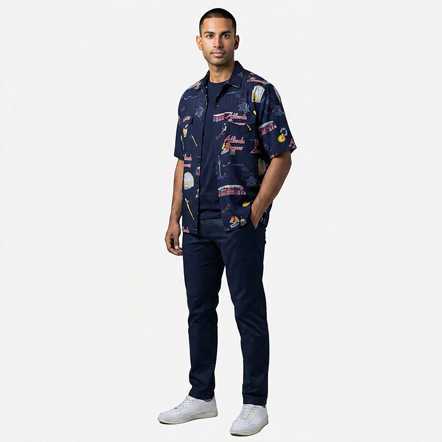 Antigua Men's Atlanta Braves Landmark Woven Short Sleeve Fishing Shirt
