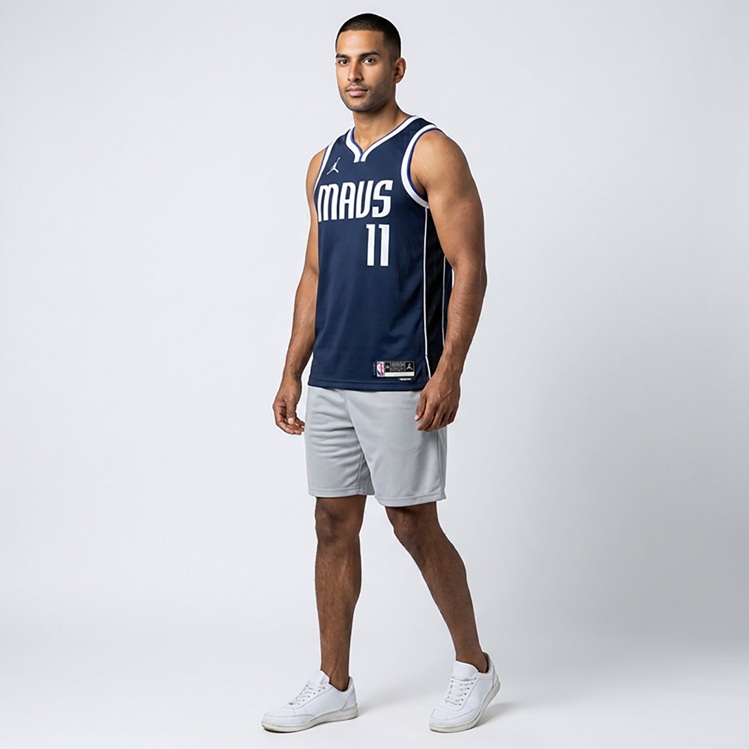 Nike Men's Dallas Mavericks Kyrie Irving Statement Swingman Jersey - view number 3