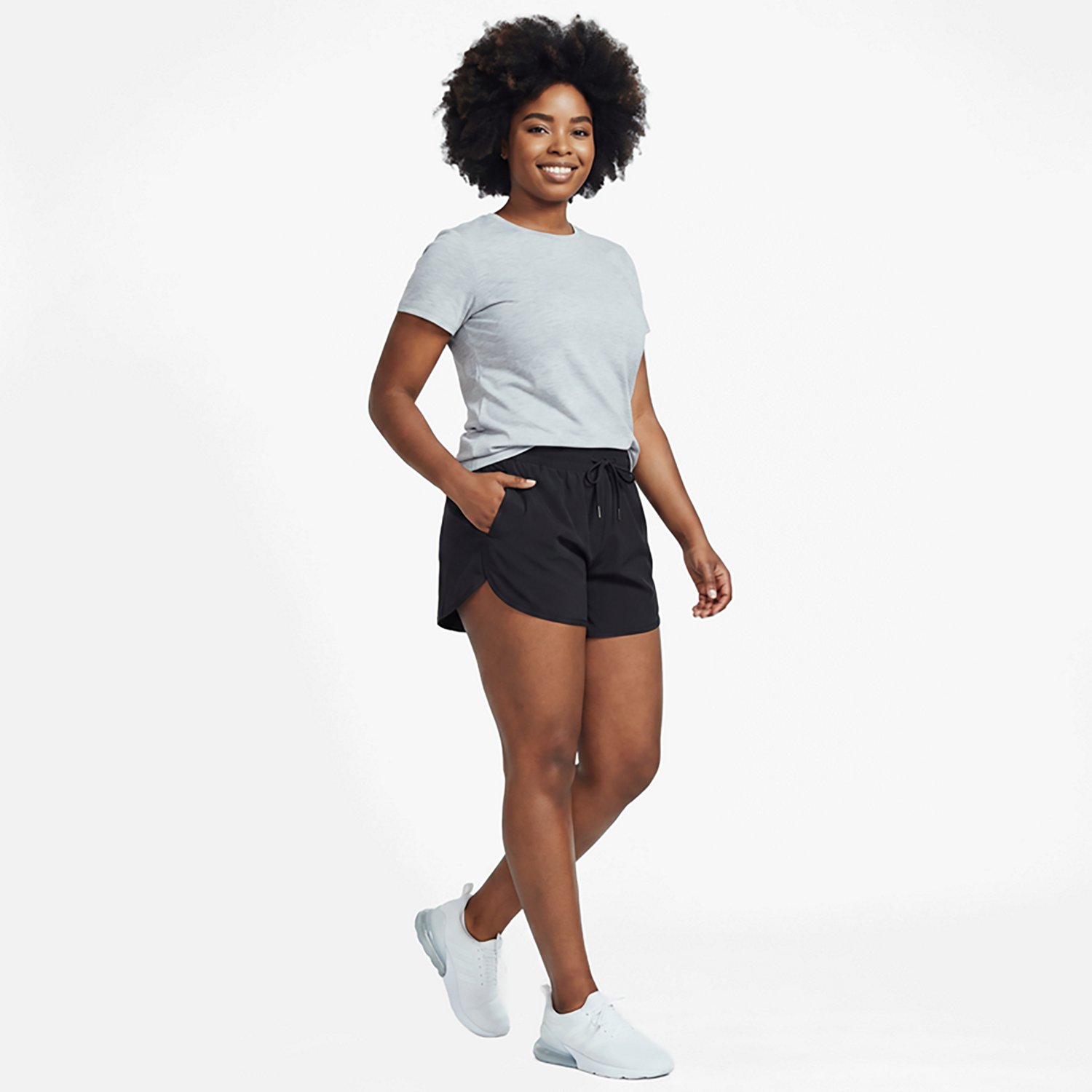 BCG Women's Curve Hem Knit 5'' Short - view number 2