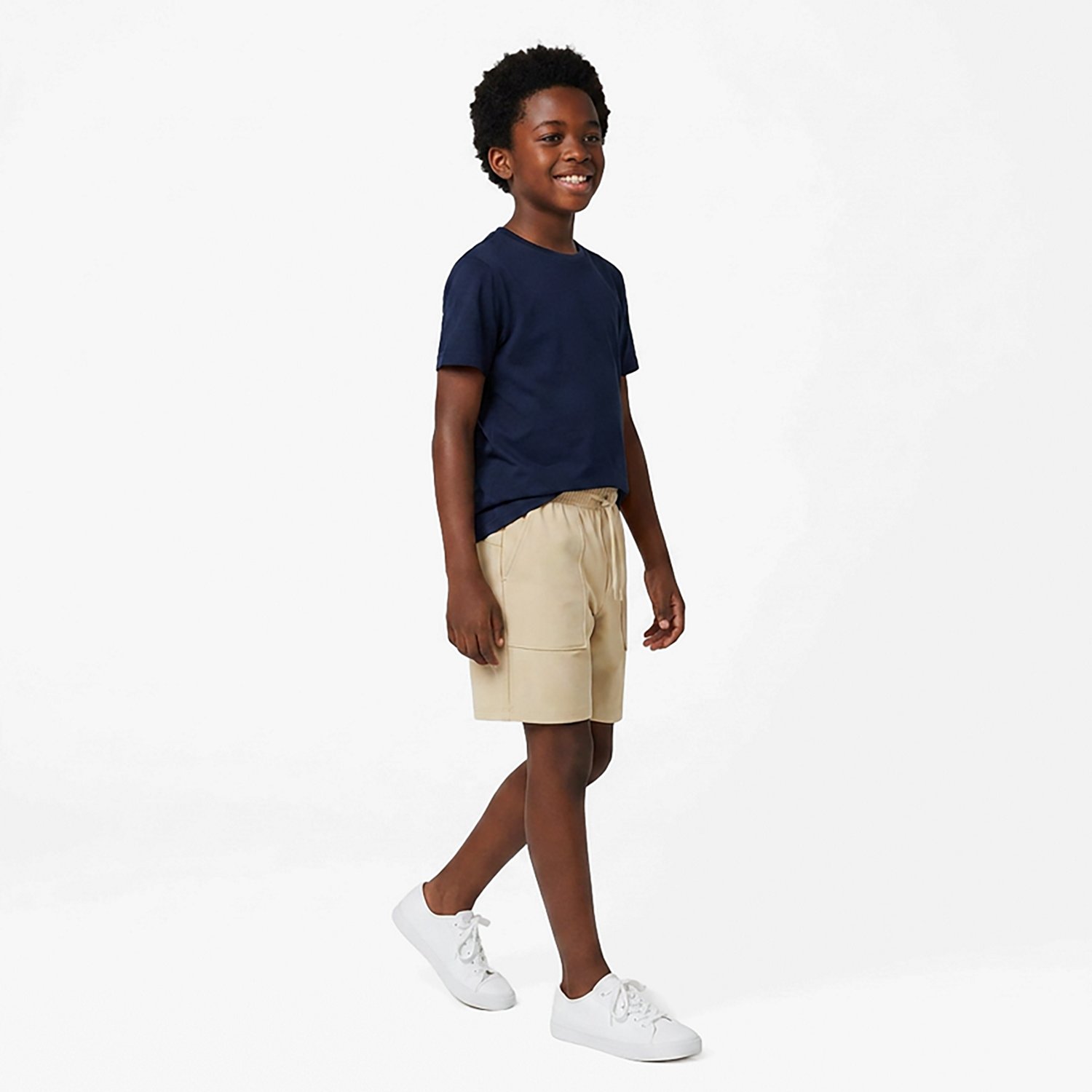 BCG Boys' Tech Knit Shorts 6 in. - view number 2