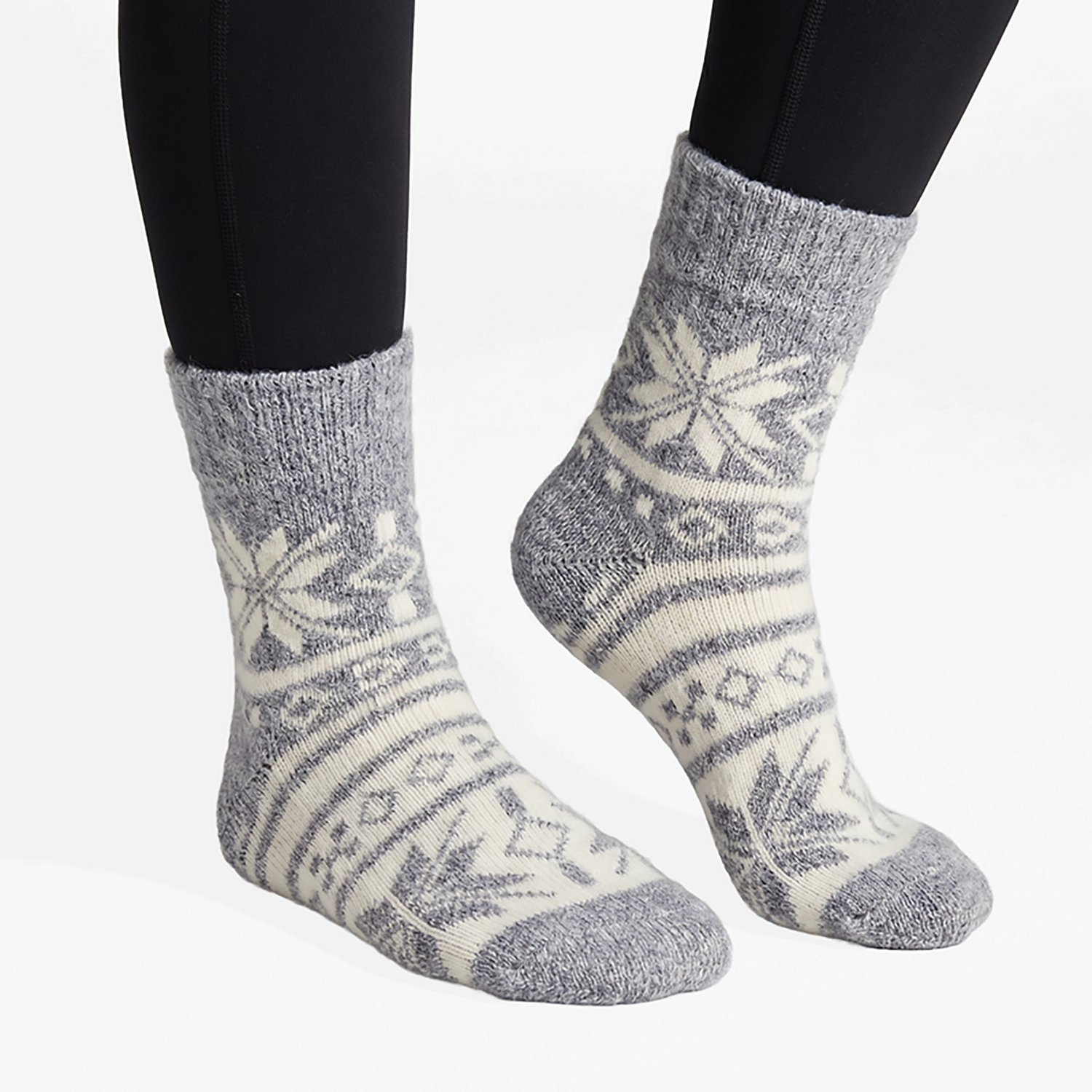 Magellan Outdoors Women's Snowflake Lodge Crew Socks