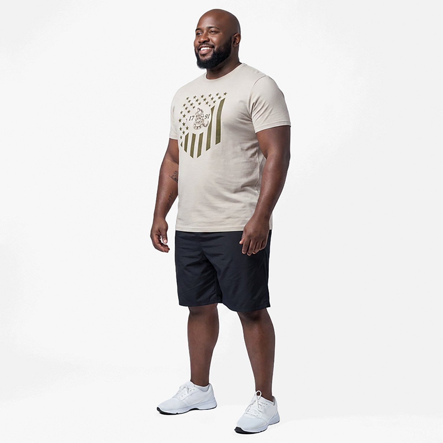 Academy Sports + Outdoors Men's Americana 1791 Snake Badge T-shirt