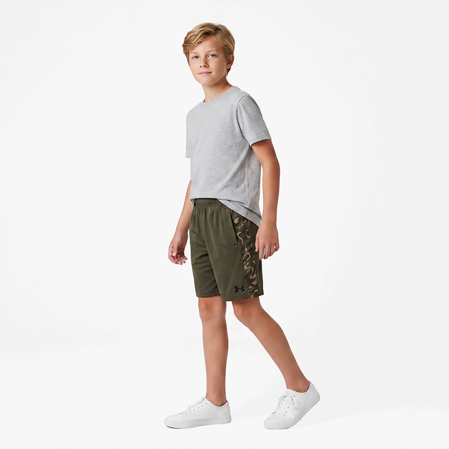 Under Armour Boys' Tech Print Vent Blocked Shorts 6 in - view number 3