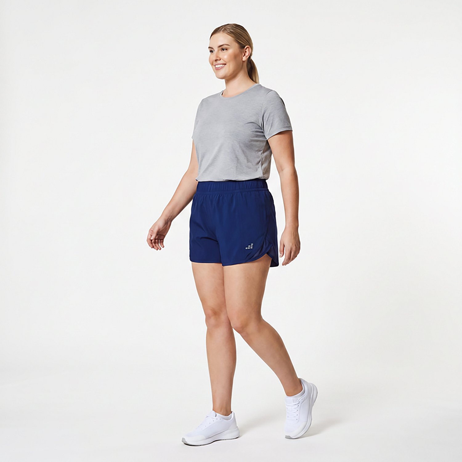 BCG Women's Run Petal Hem Mesh Shorts 3..5 in