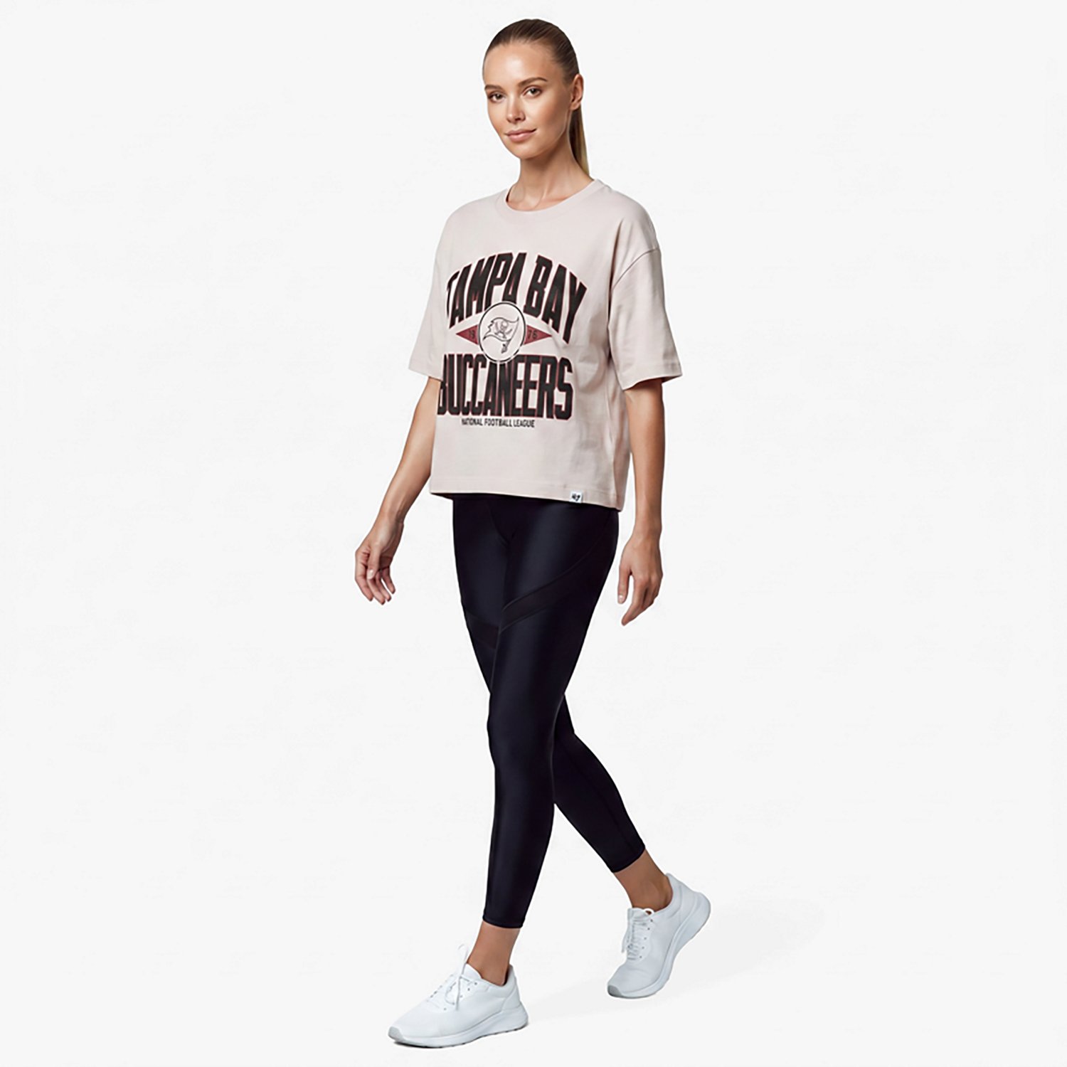 47 Women's Buccaneers Windthrow Ravine Cropped T-shirt - view number 3