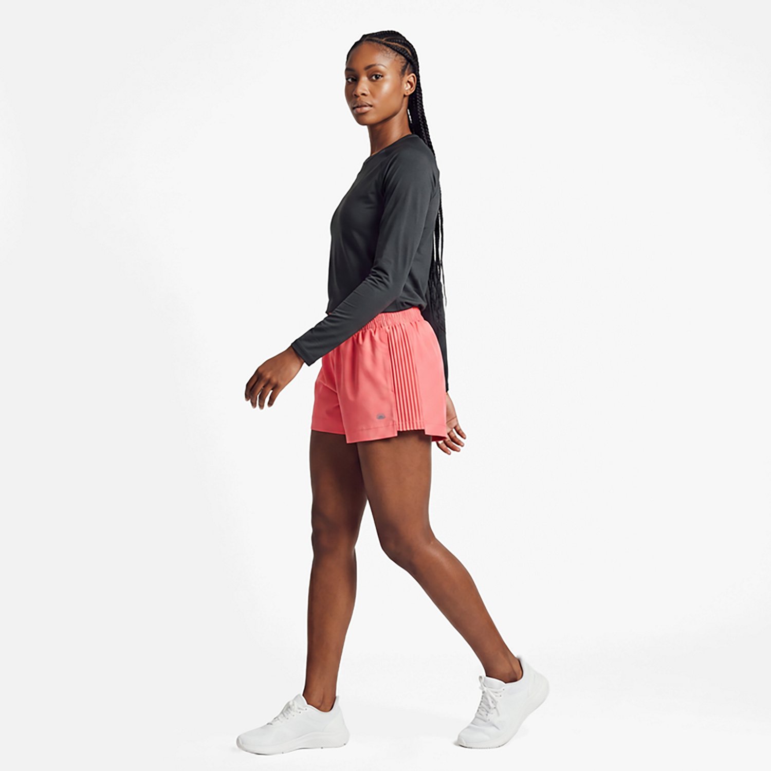 Jadelynn Brooke Women’s Club Social No Limits Pleated Shorts 2.5 in