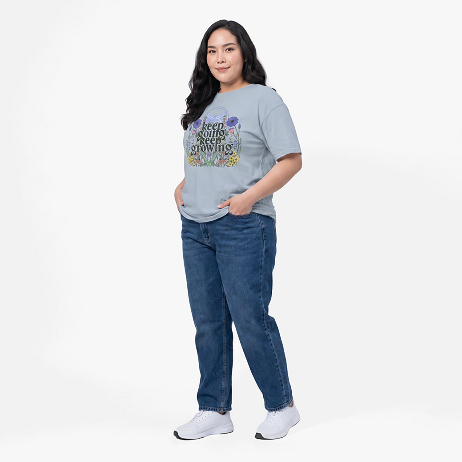 Live Outside the Limits Women's Keep Going Keep Growing Oversized Graphic T-shirt