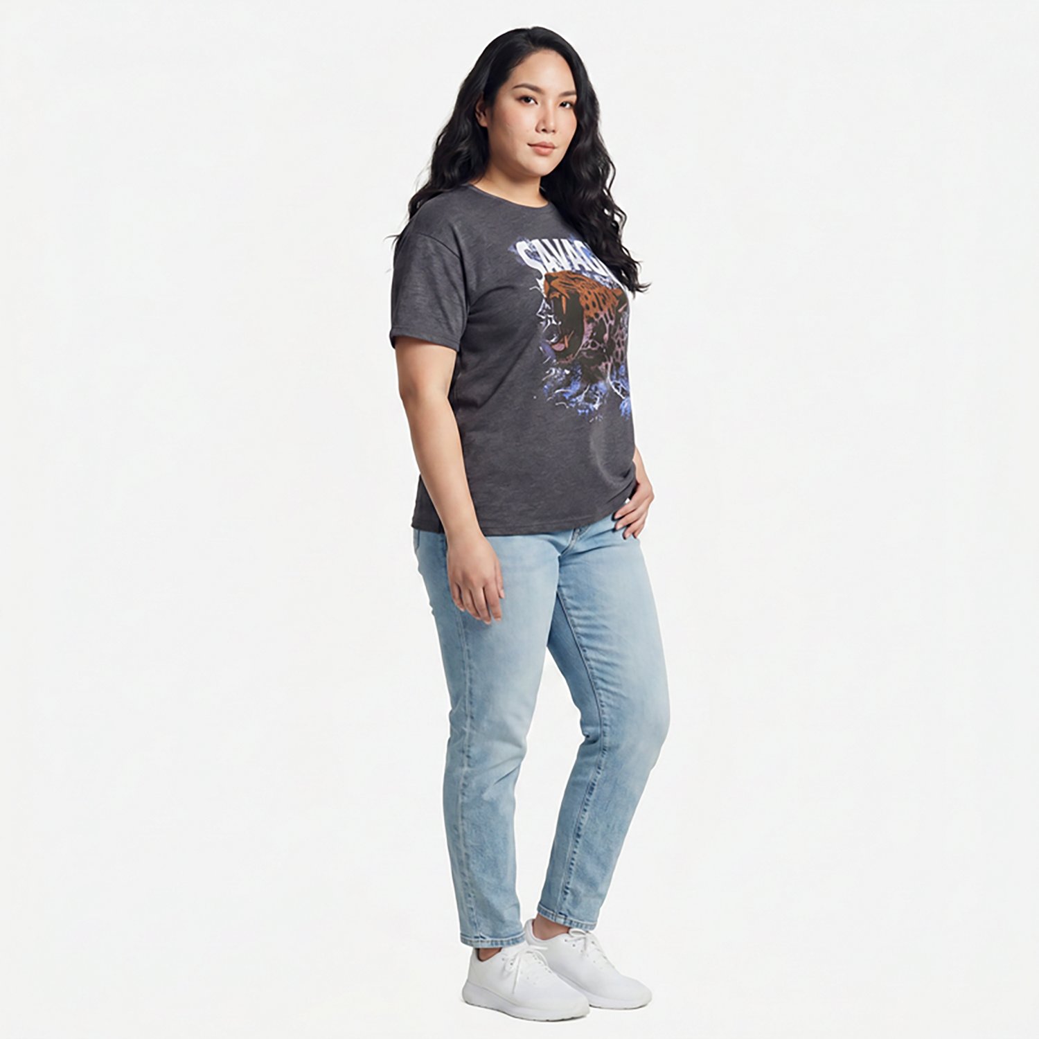 Live Outside the Limits Women's Savage Oversized Graphic T-shirt - view number 2