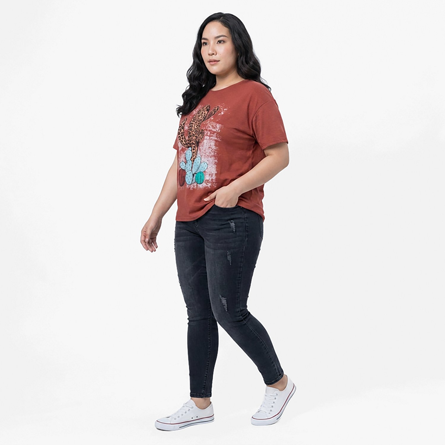 Live Outside the Limits Women's Cheetah Cactus Graphic T-shirt