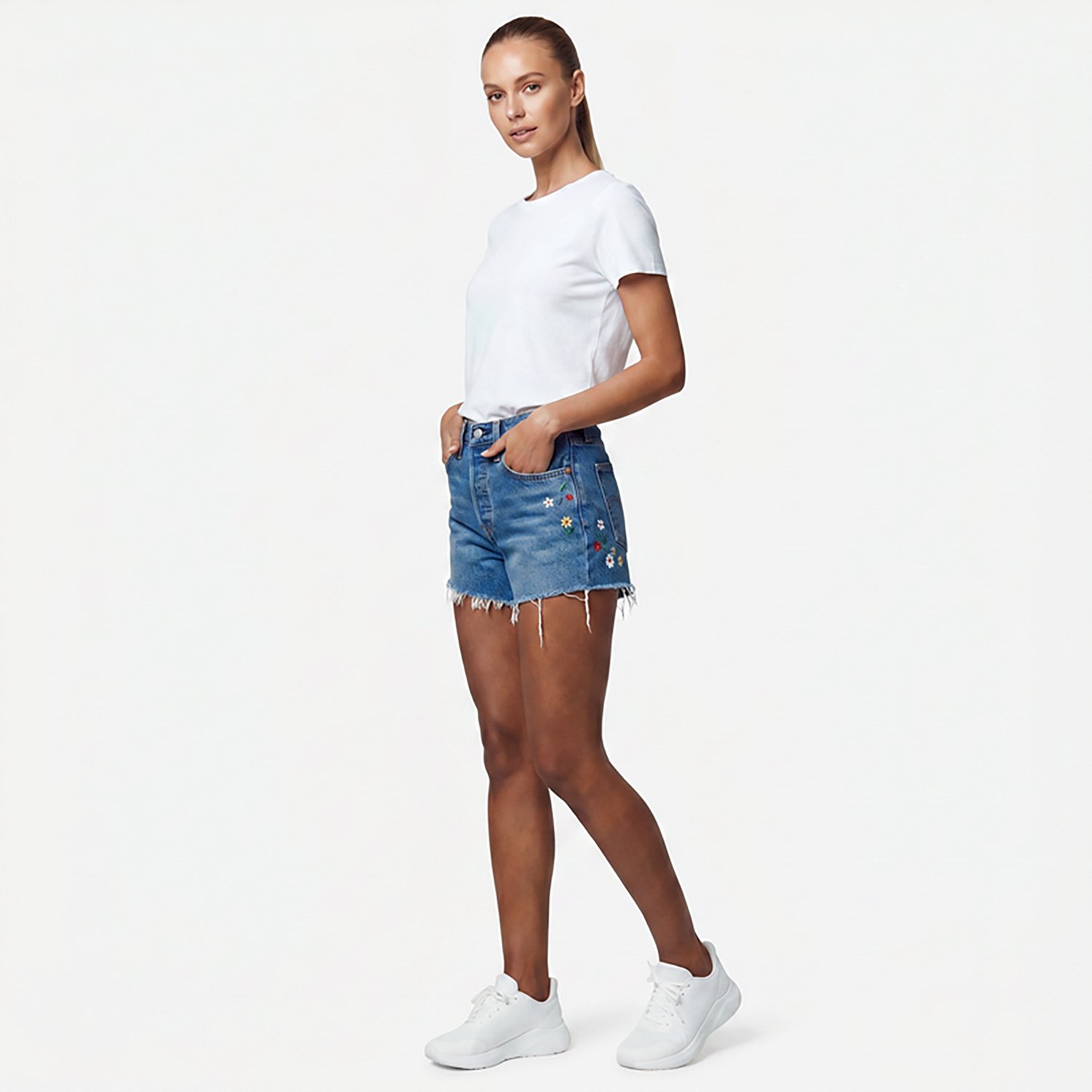 Levi's Women’s 501 Curve Shorts 4 in - view number 2