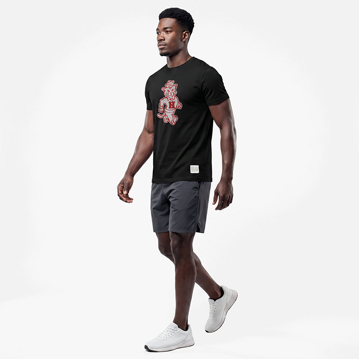 Retro Brand Men's University of Houston Walking Cougar Graphic T-shirt - view number 3