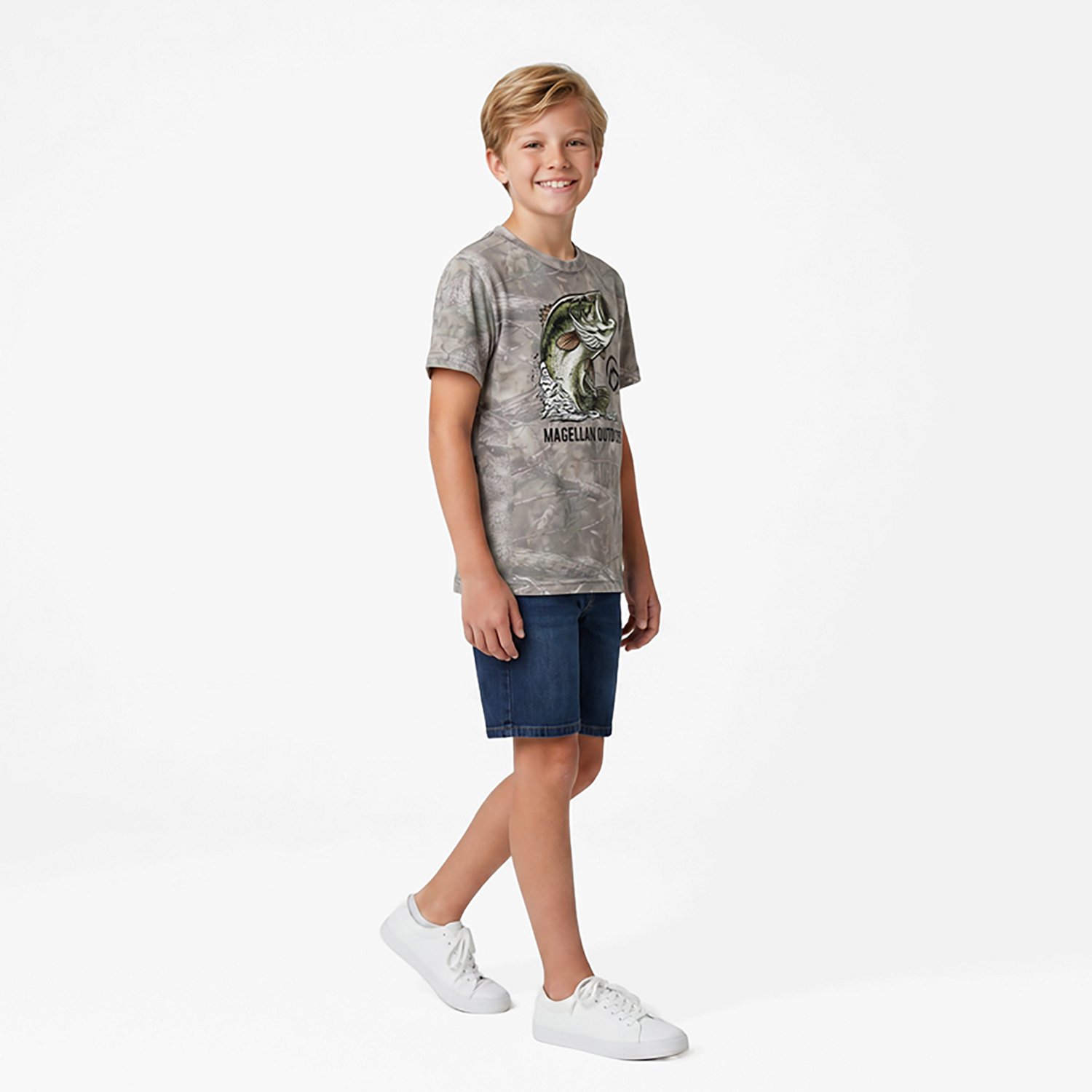 Magellan Outdoors Boys' Large Bass Camo T-shirt - view number 2
