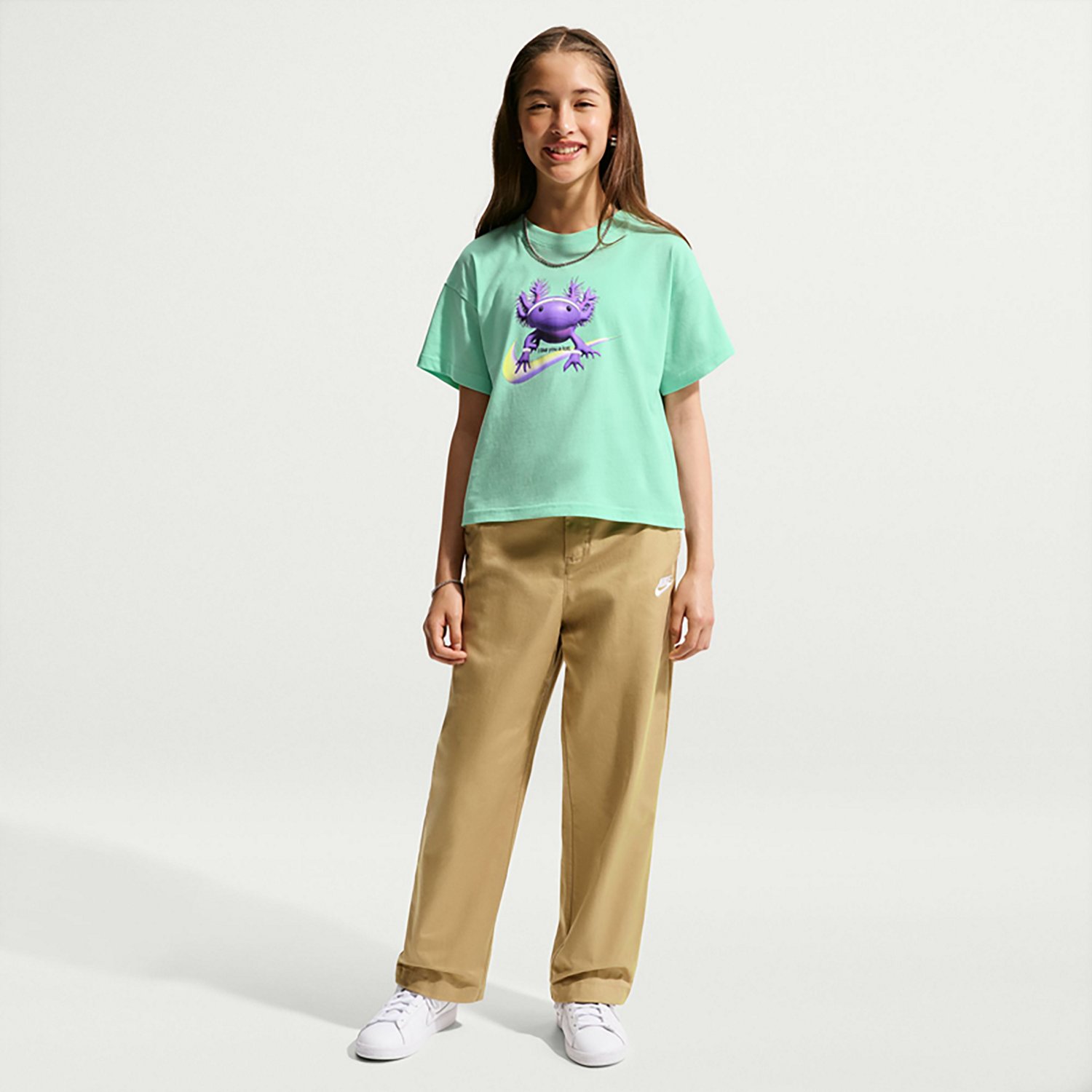 Nike Girls' Sportswear Boxy Photo Xoloto Graphic T-shirt