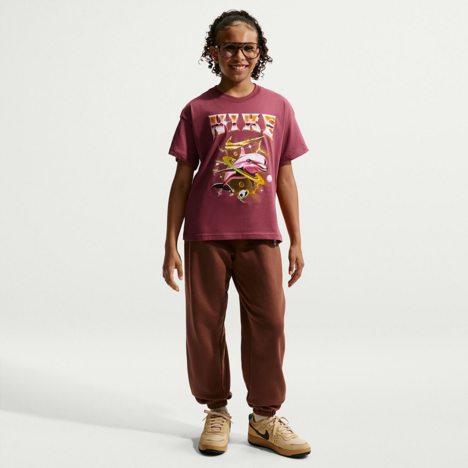 Nike Girls' Sportswear Dolphin Graphic Short Sleeve T-shirt