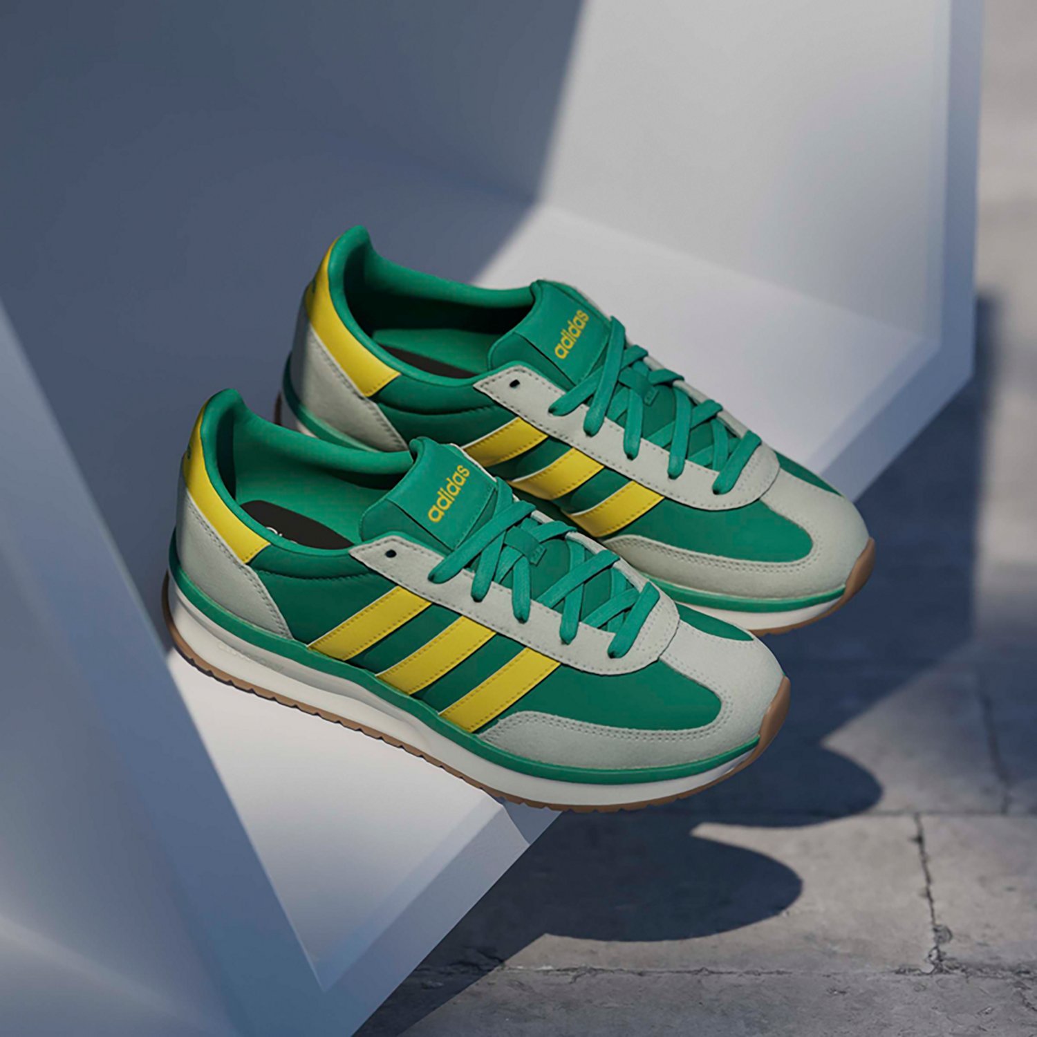adidas Womens' Run 70s 2.0 Shoes - view number 7