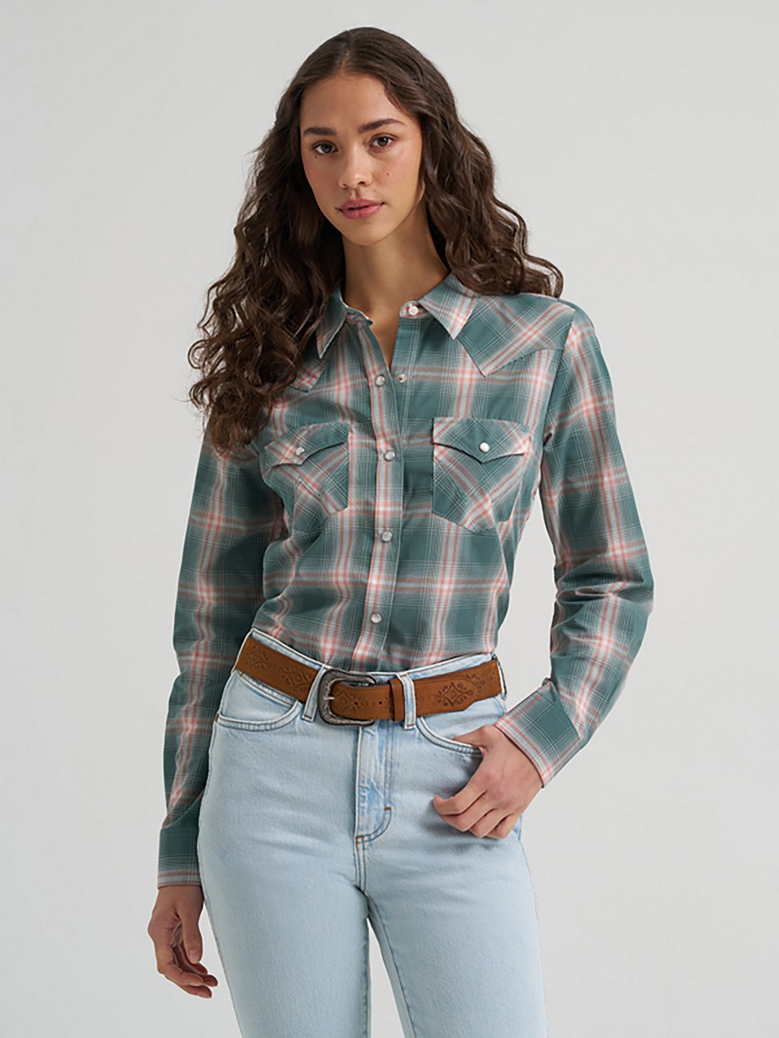 Wrangler Women's Retro Essential Snap Shirt