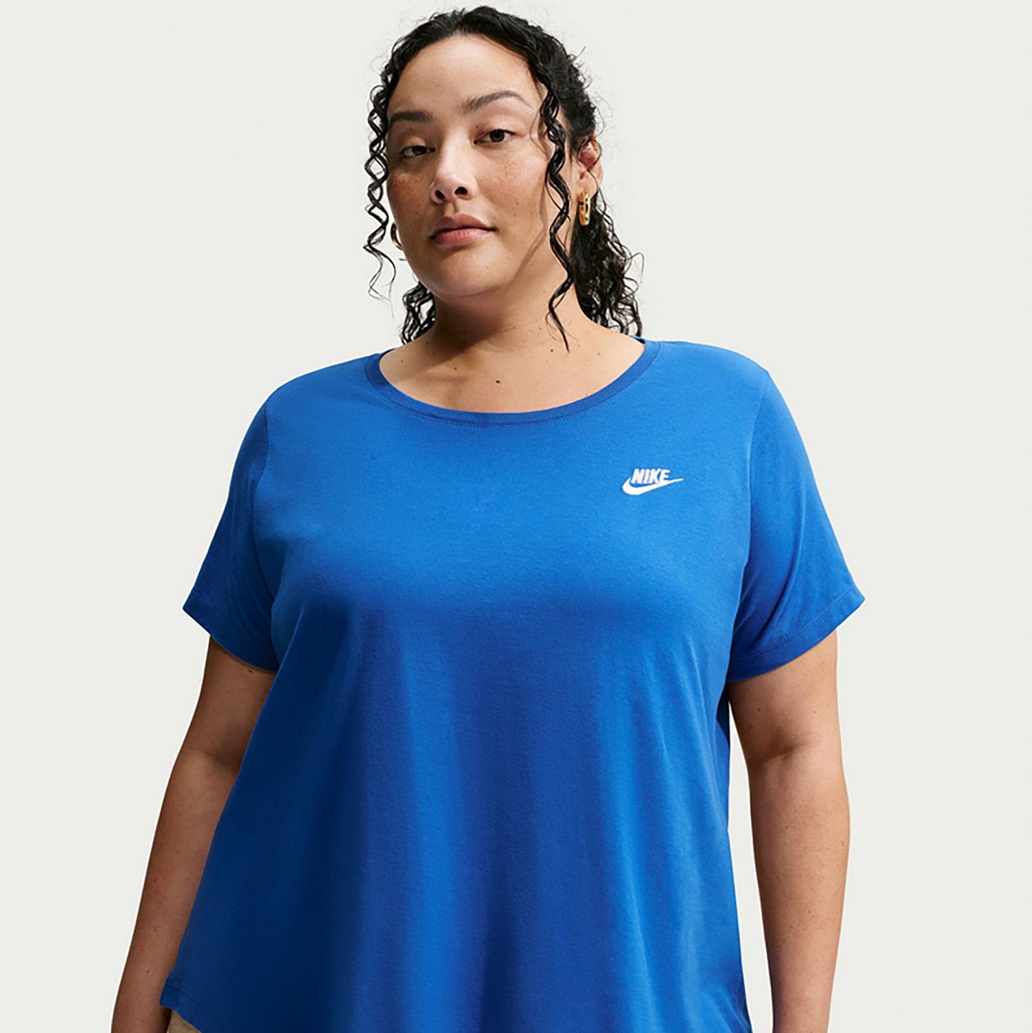 Nike Plus Size Women's Sportswear Club T-shirt