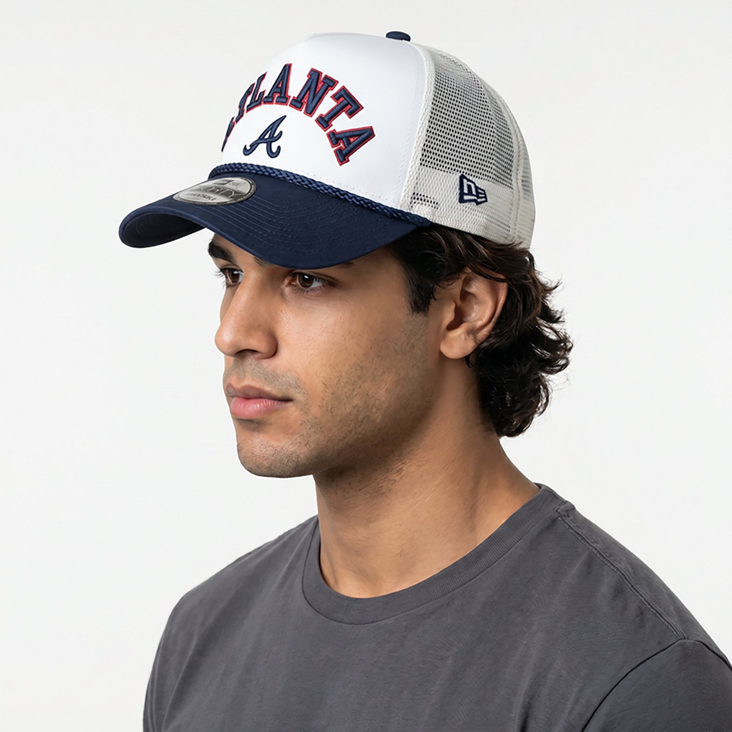 New Era Men's Atlanta Braves Chrome Arch 9FORTY Cap