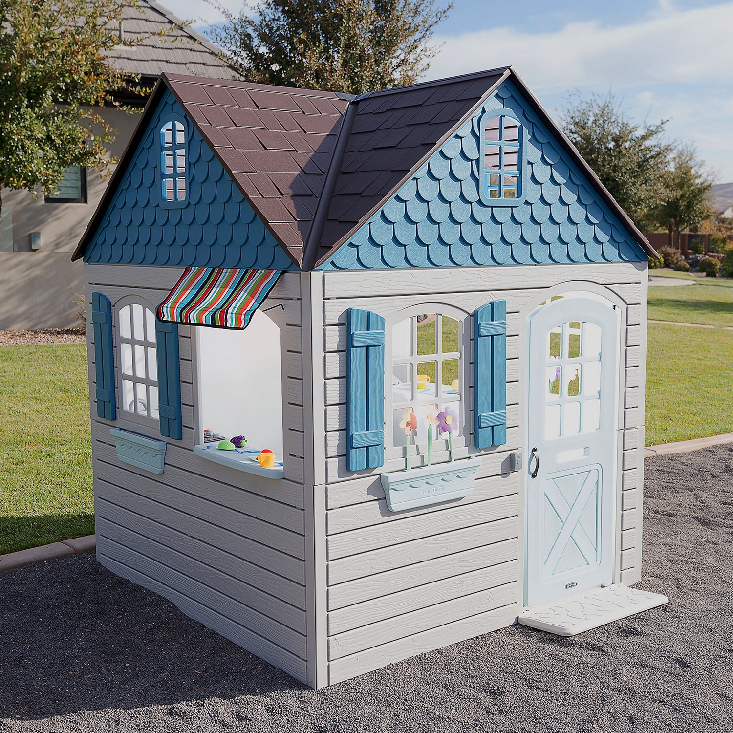 Lifetime Imagination Playhouse - view number 2