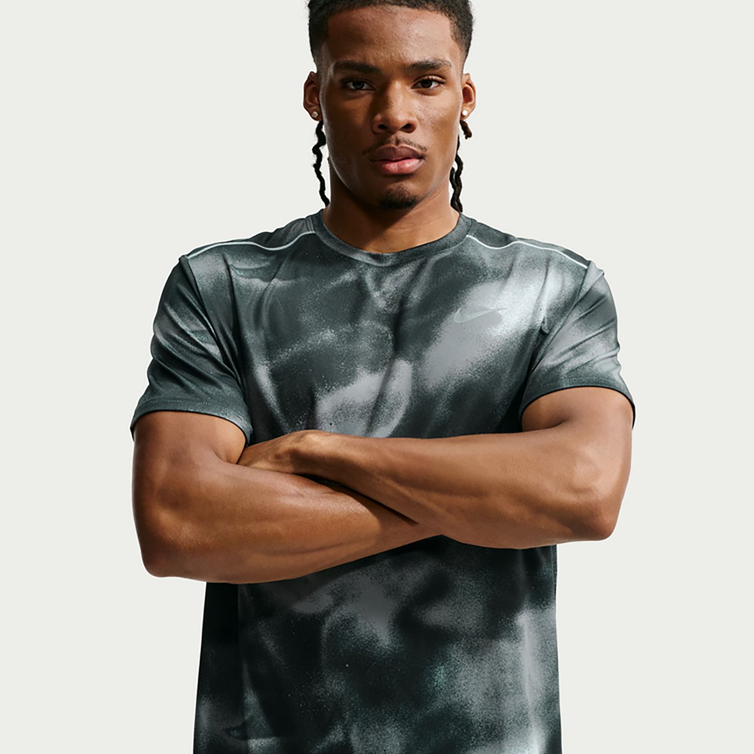 Nike Men's Miler Dri-FIT UV Running Top