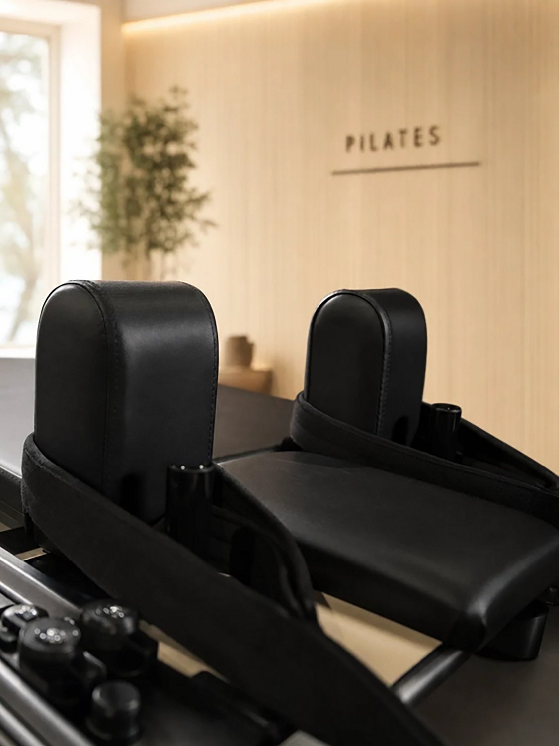 Echelon Meridian Pilates Reformer with Tablet Holder