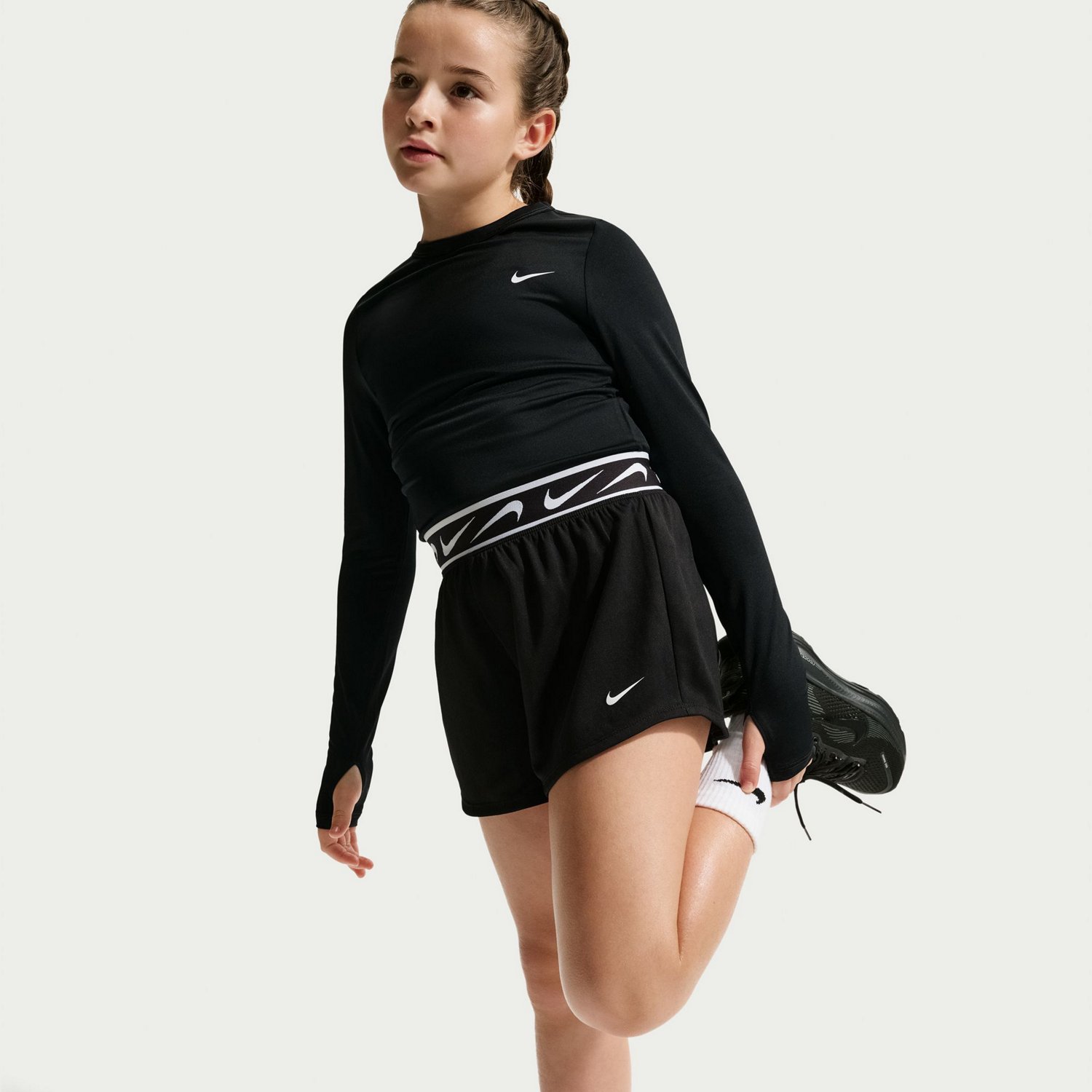 Nike Girls' Dri-FIT Dash Mid-Rise Running Shorts - view number 5