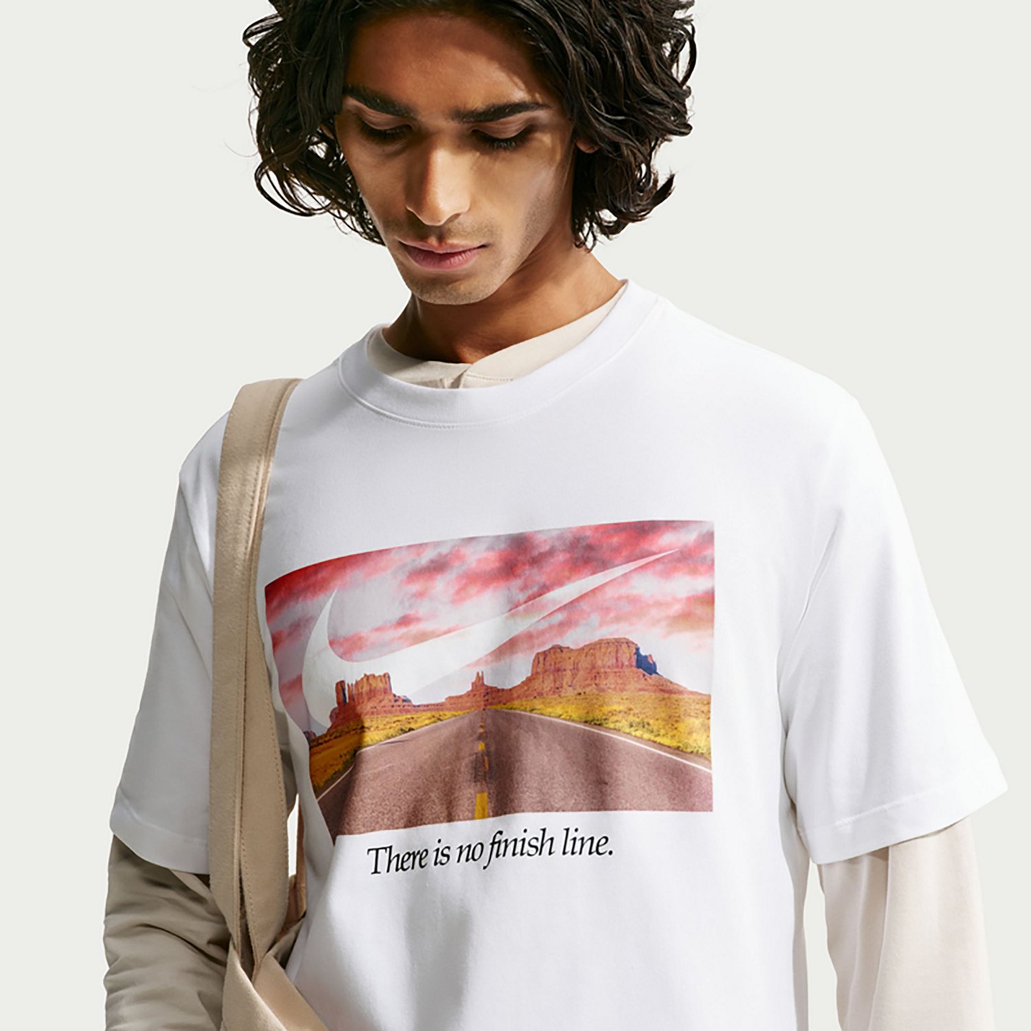 Nike Men's Sportswear Club Photo T-shirt - view number 5