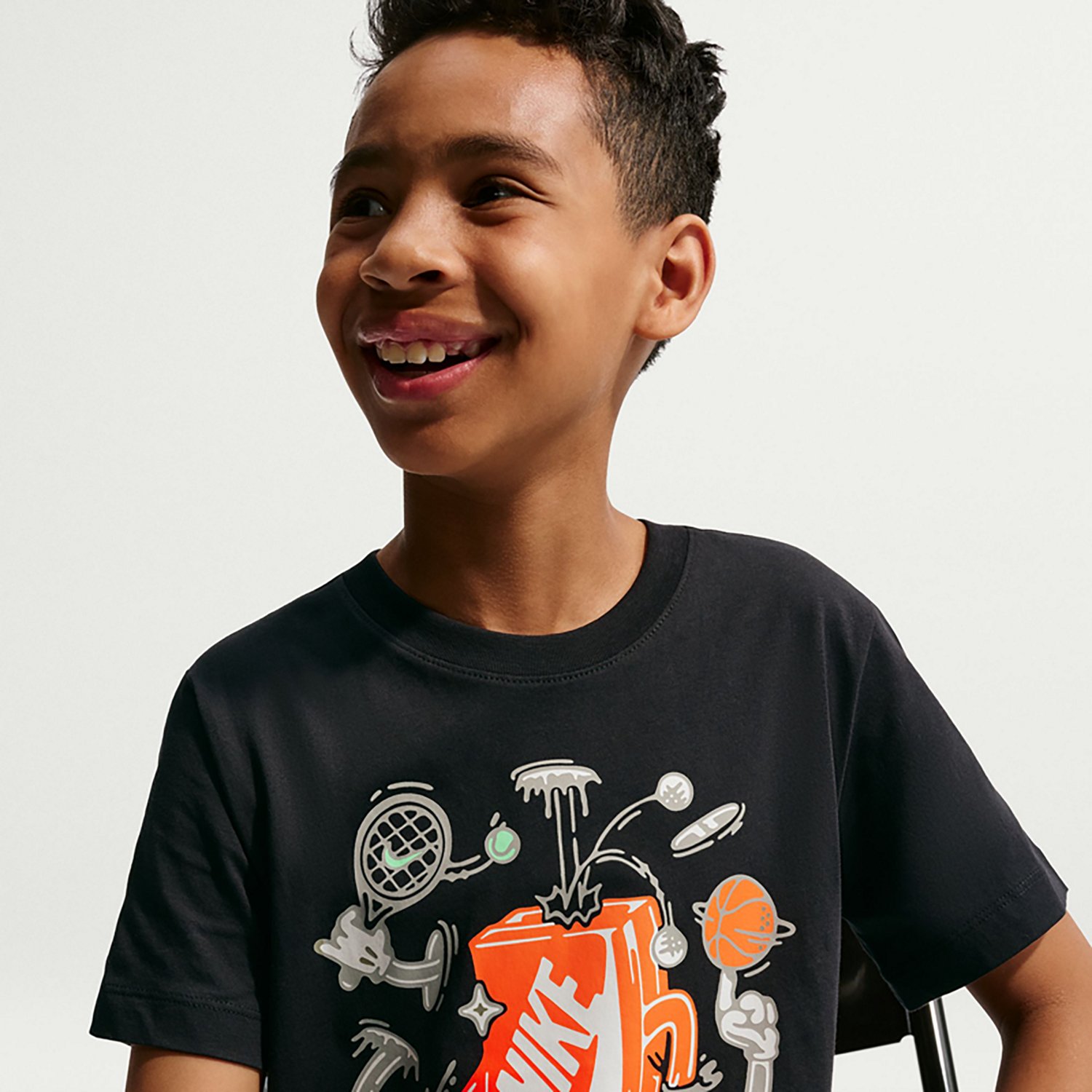 Nike Boys' Boxy Short Sleeve T-shirt - view number 5