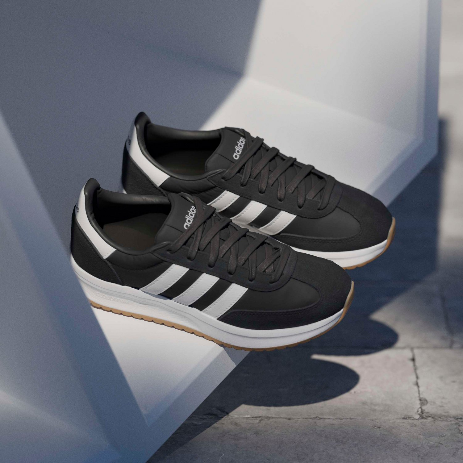 adidas Womens' Run 70s 2.0 Shoes - view number 8