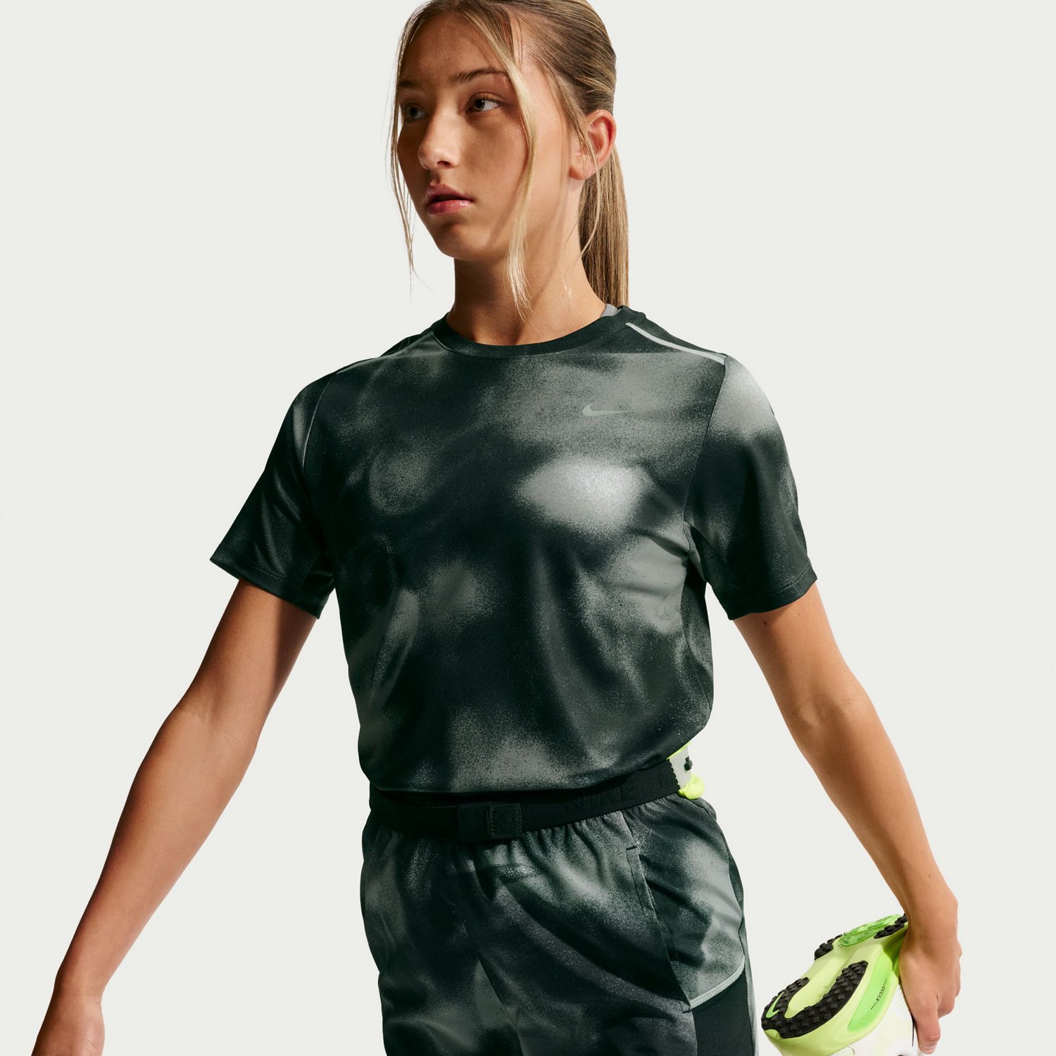 Nike Boys' Miler Novelty Short Sleeve Running T-shirt