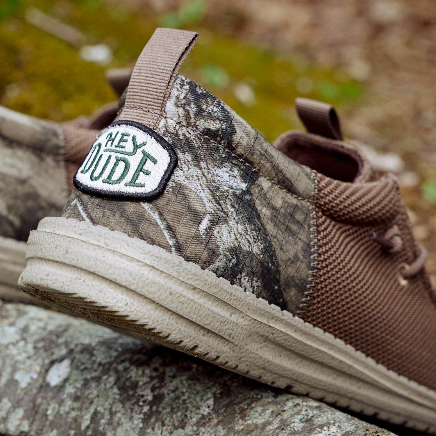 HEYDUDE Men's Wally Mossy Oak Country Roots Shoes