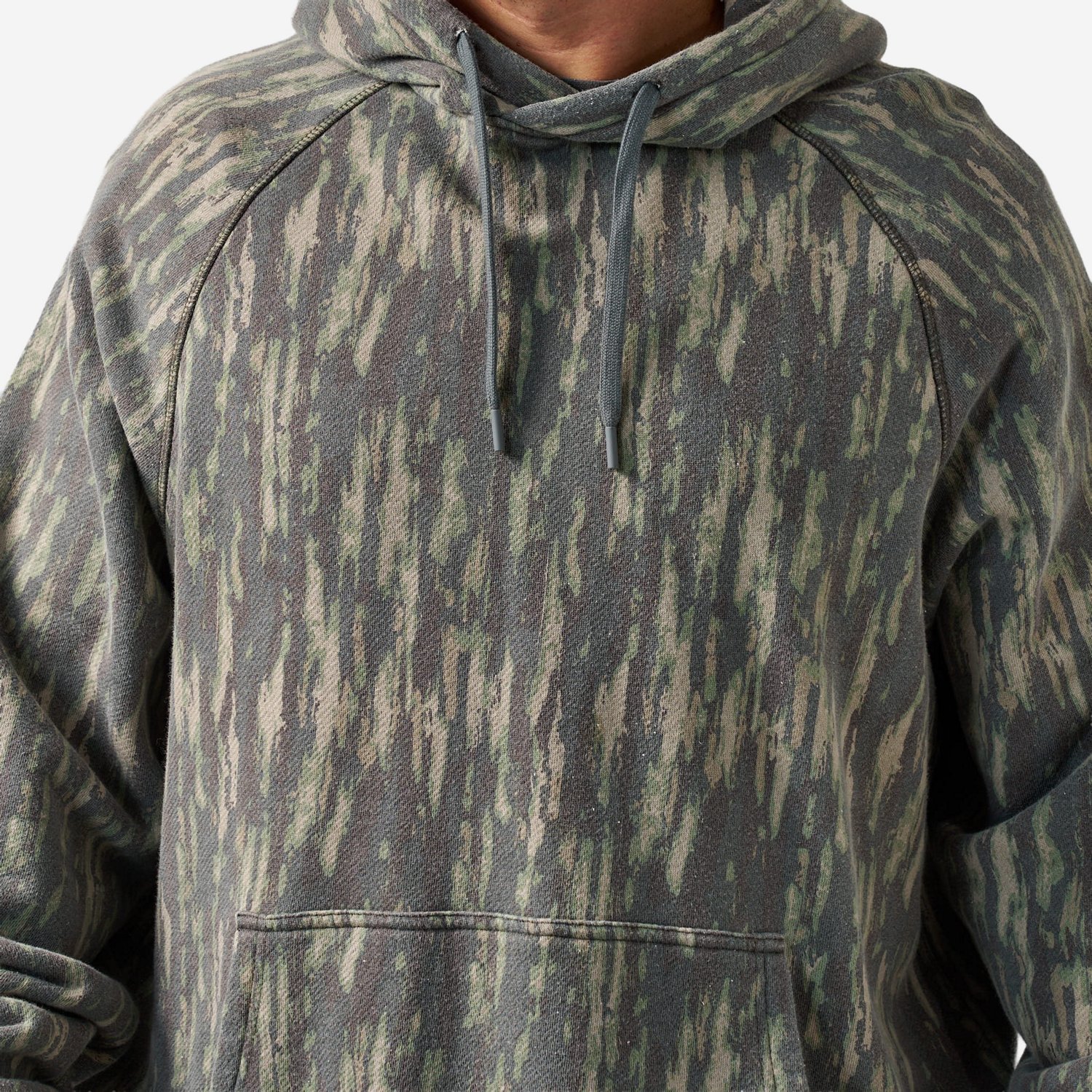 BURLEBO Men's Midland Camo Vintage Washed Fleece Hoodie - view number 3