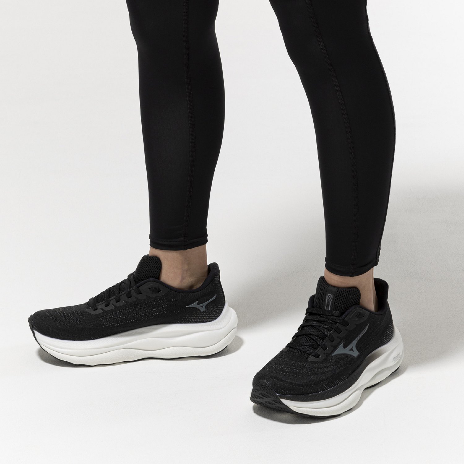 Mizuno Women's Wave Sky 9 Running Shoes - view number 7