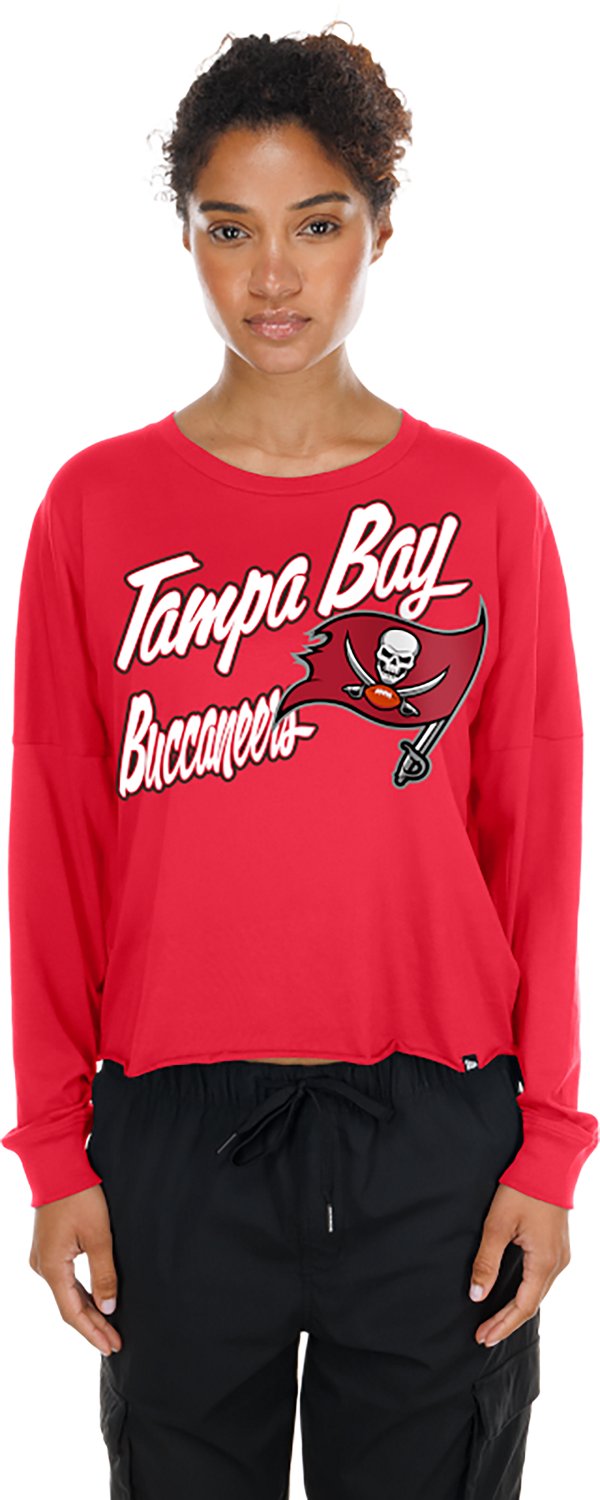 New Era Women's Tampa Bay Buccaneers Fan Collection Long Sleeve Graphic T-shirt
