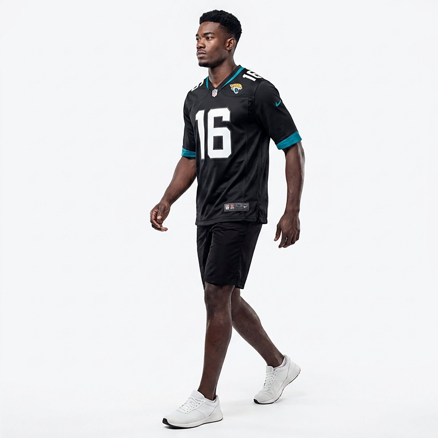 Nike Men's Jacksonville Jaguars Lawrence Home Game Player Jersey - view number 3