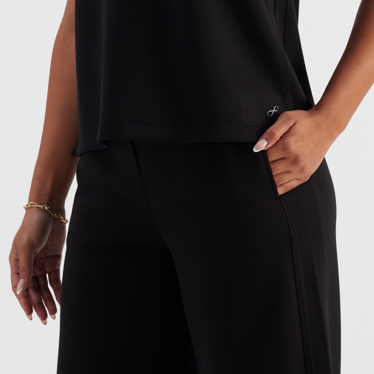 Freely Women's Sandwashed Cropped Pants - view number 4