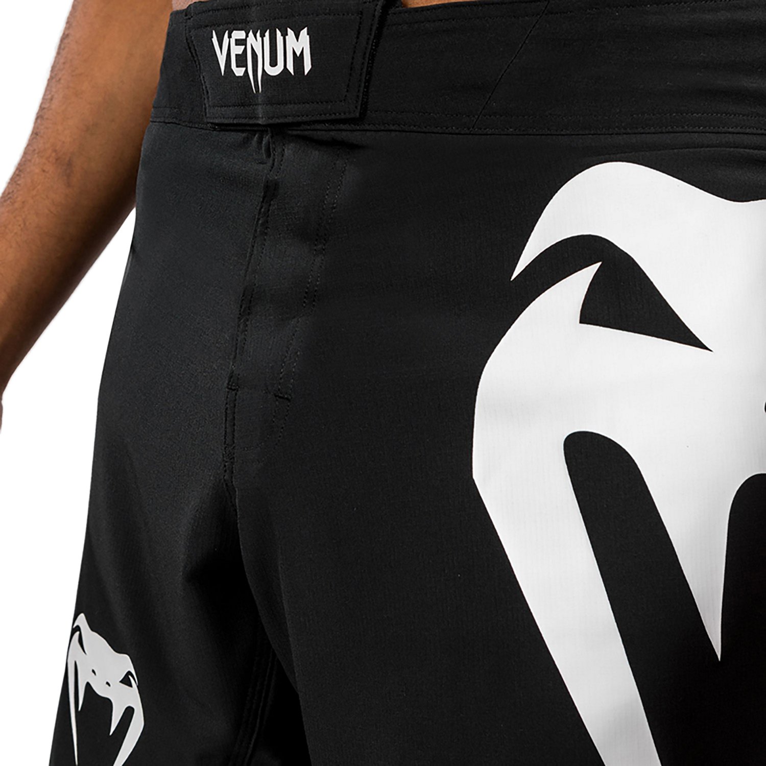 Venum Men's Light 5.0 Fight Shorts - view number 5