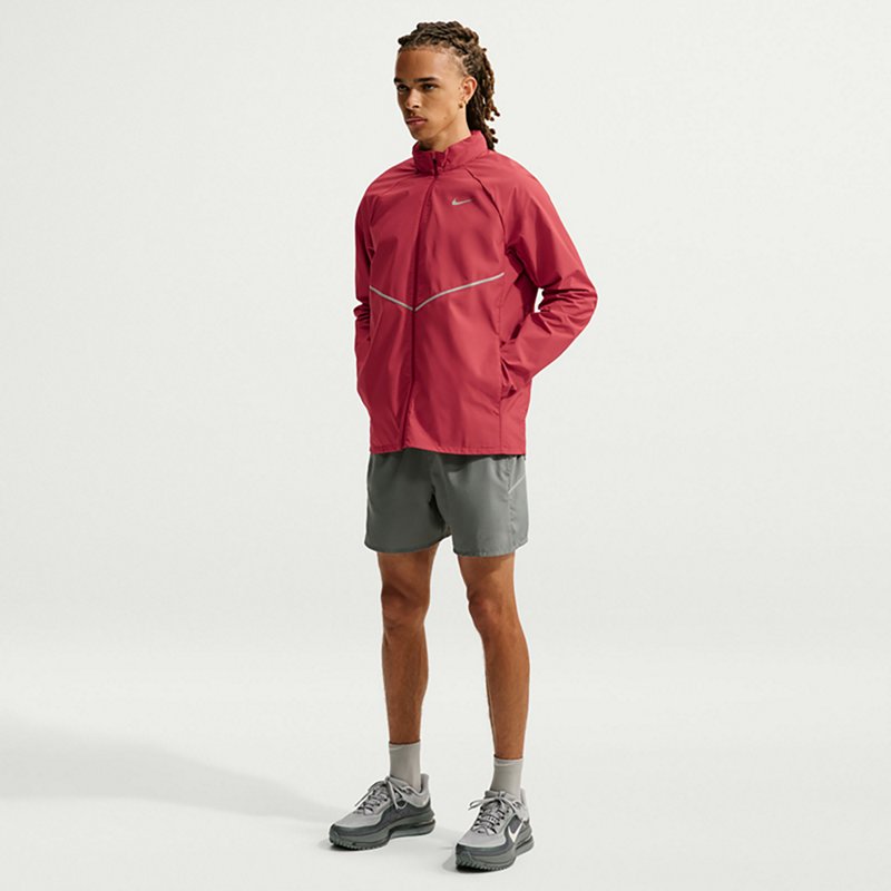 Nike Men's Miler UV…