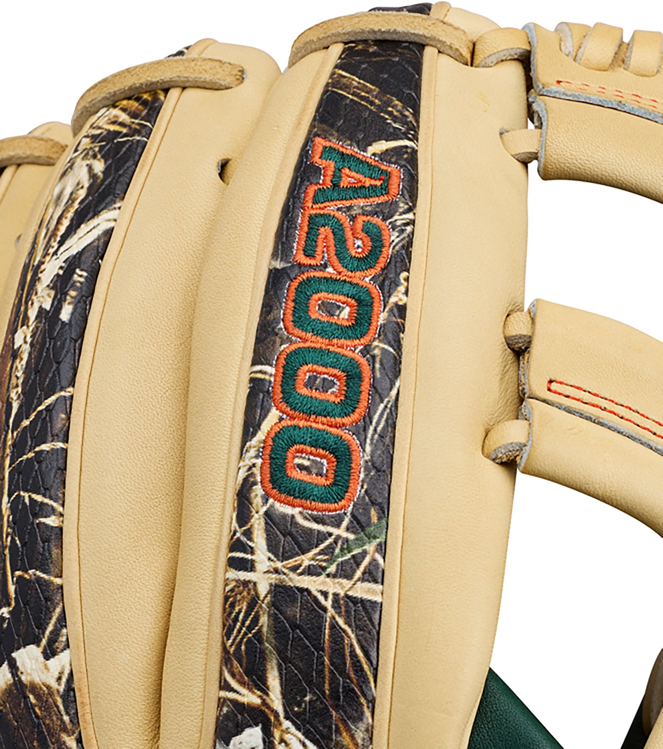 Wilson Adults' 11.75 in. A2000 GH2 x Realtree Infield Fielding Glove