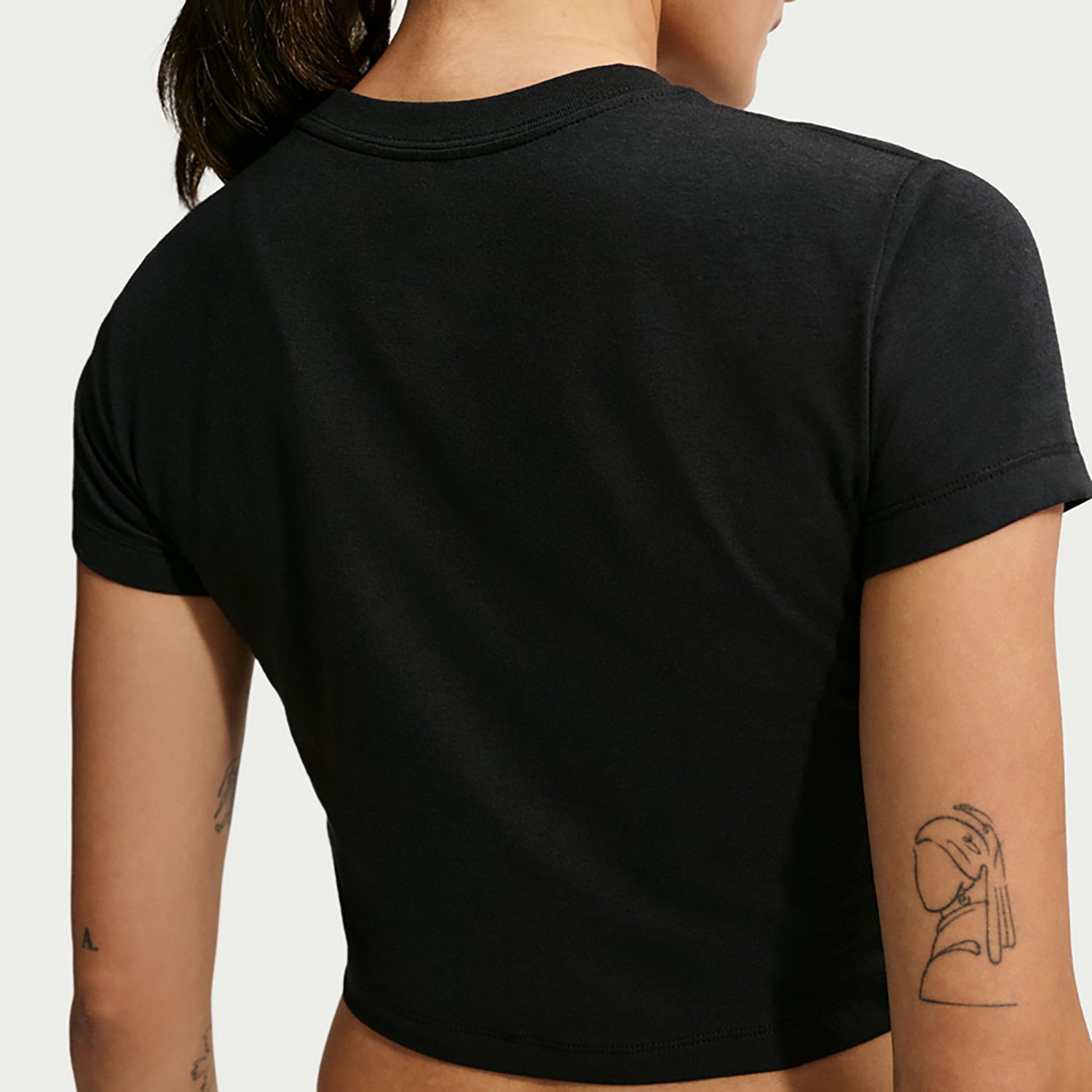 Nike Women's Sportswear Chill Knit Crop Graphic Short Sleeve T-shirt - view number 4