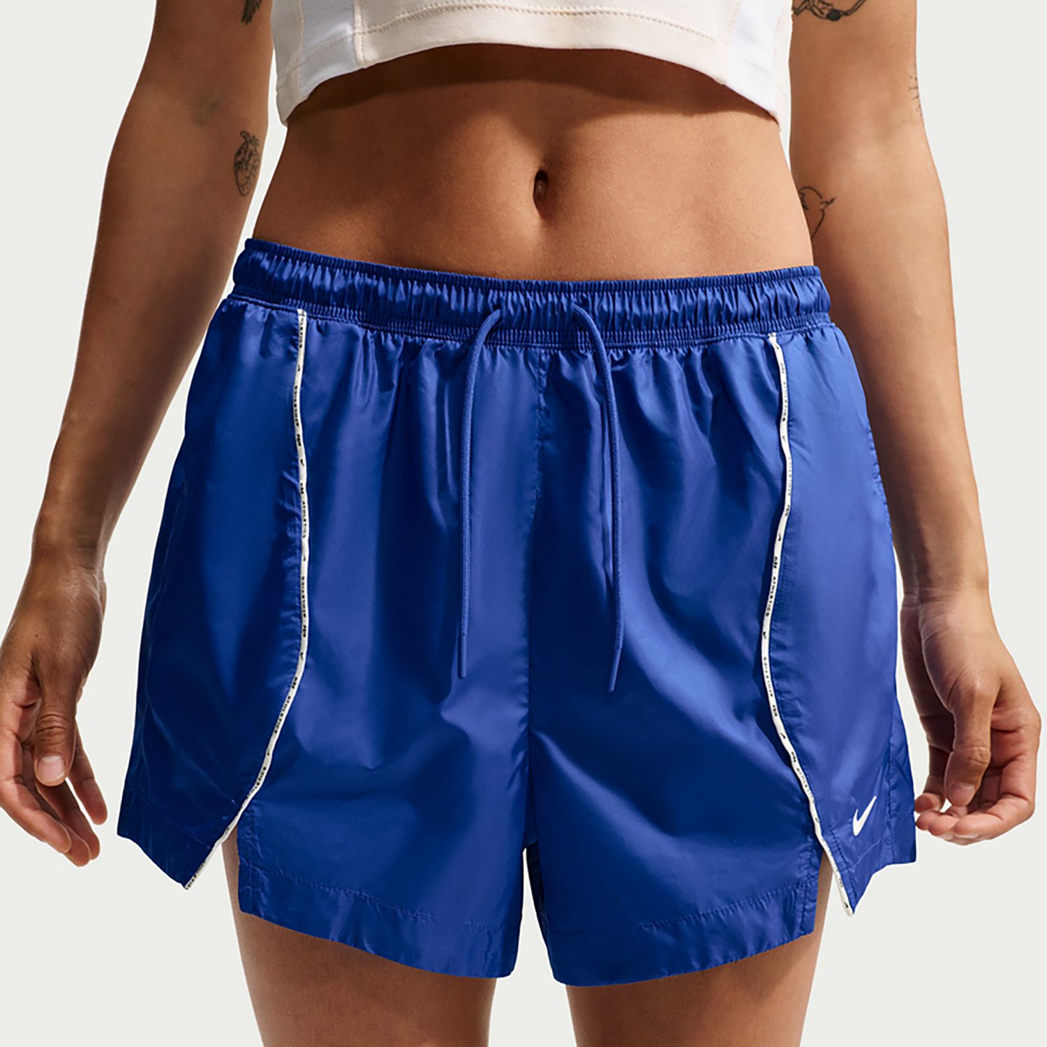 Nike Women's Athletics Dept Lightweight Woven Shorts - view number 3