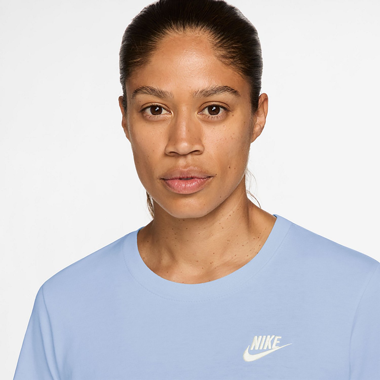 Nike Women's Sportswear Club T-shirt - view number 3