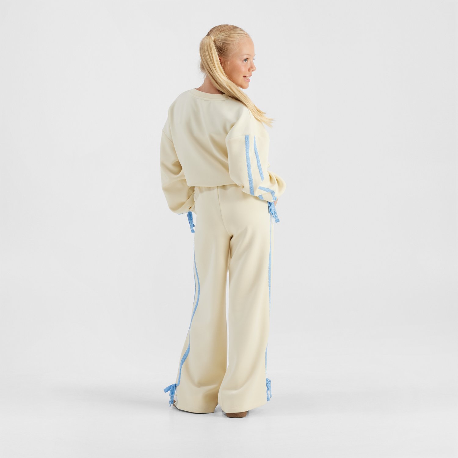 Freely Girls' Scottie Sandwash Lace Pullover - view number 3